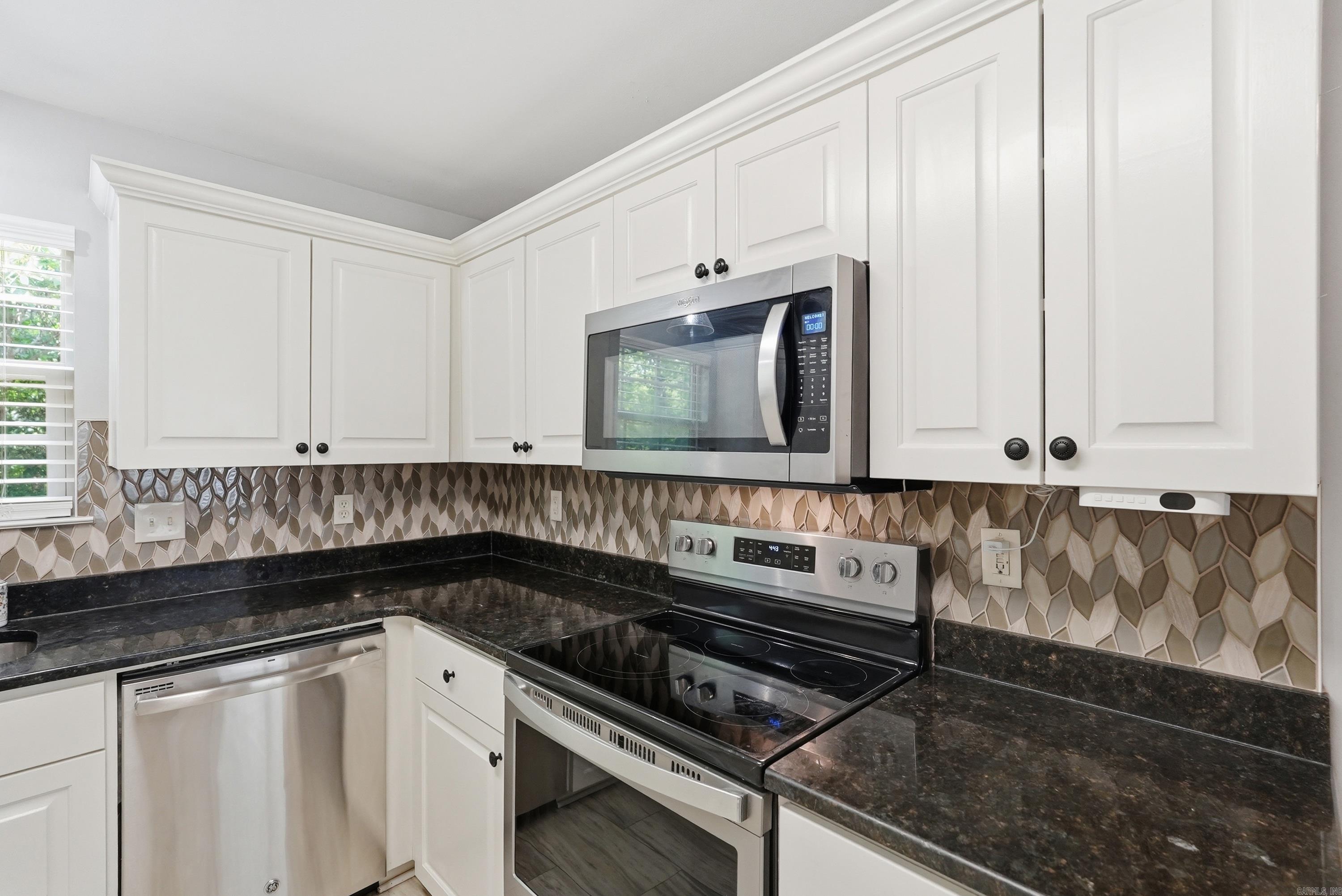 RIVER OAKS - Residential