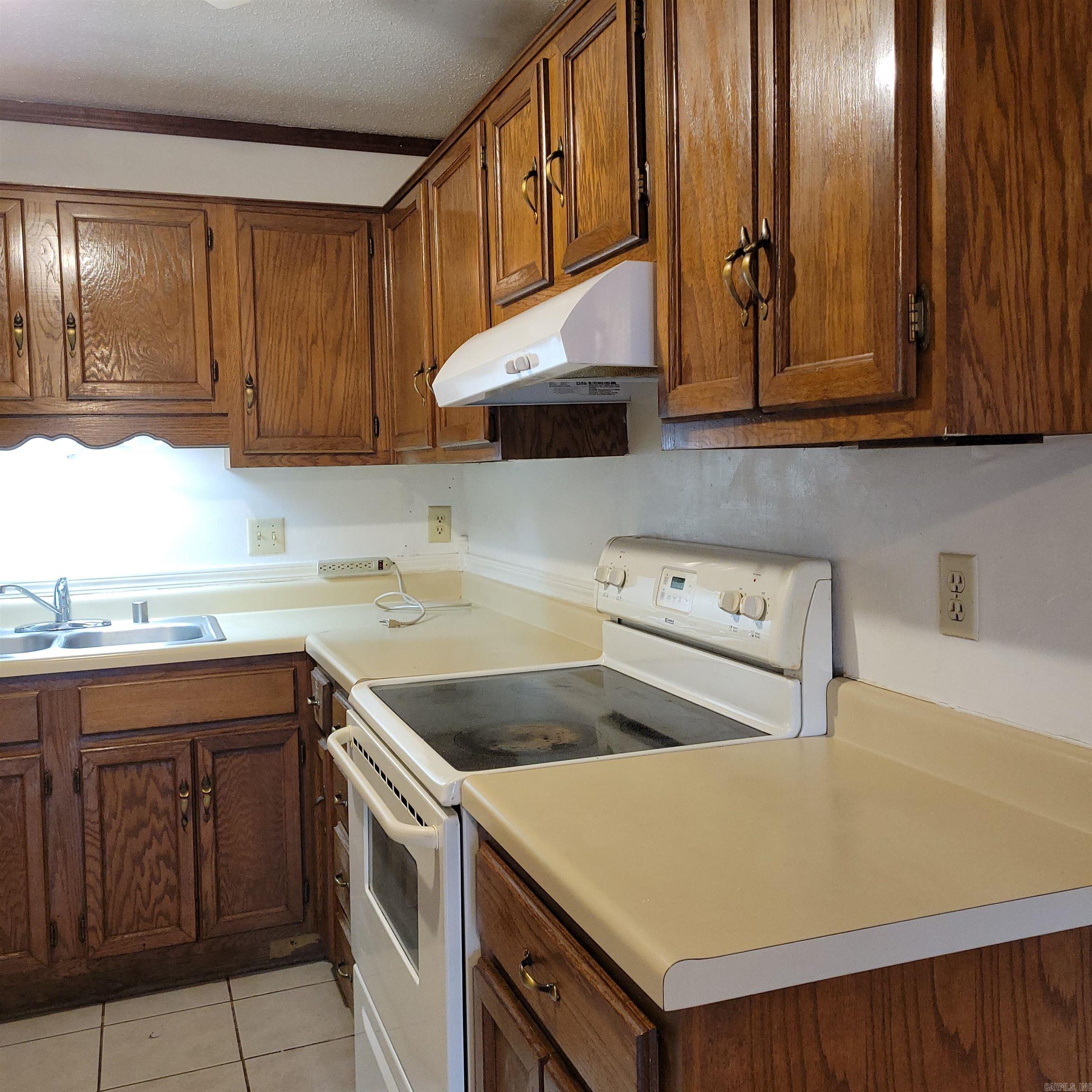 ROLLING OAKS ADDN - Residential