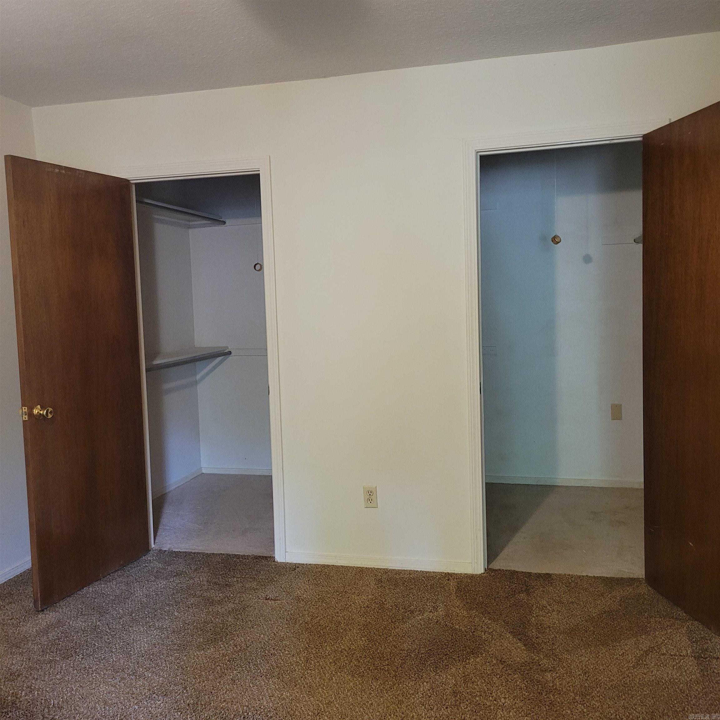 ROLLING OAKS ADDN - Residential