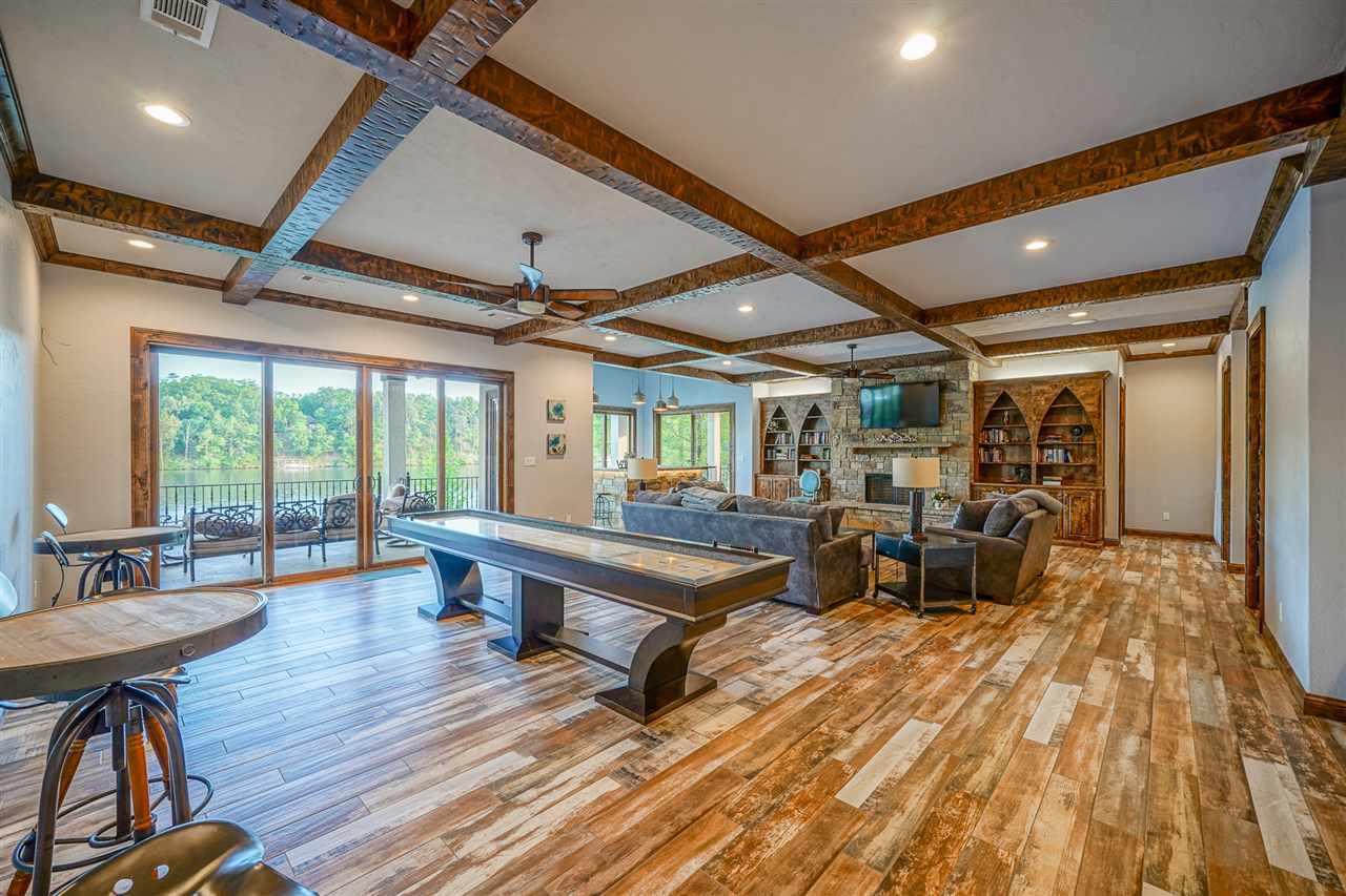 Kirschwood Manor - Residential