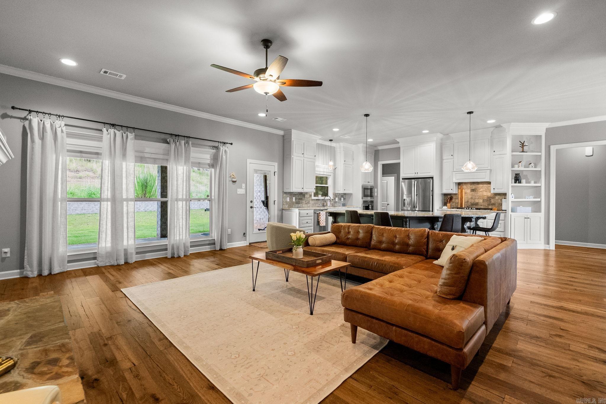MAUMELLE VALLEY ESTATES - Residential