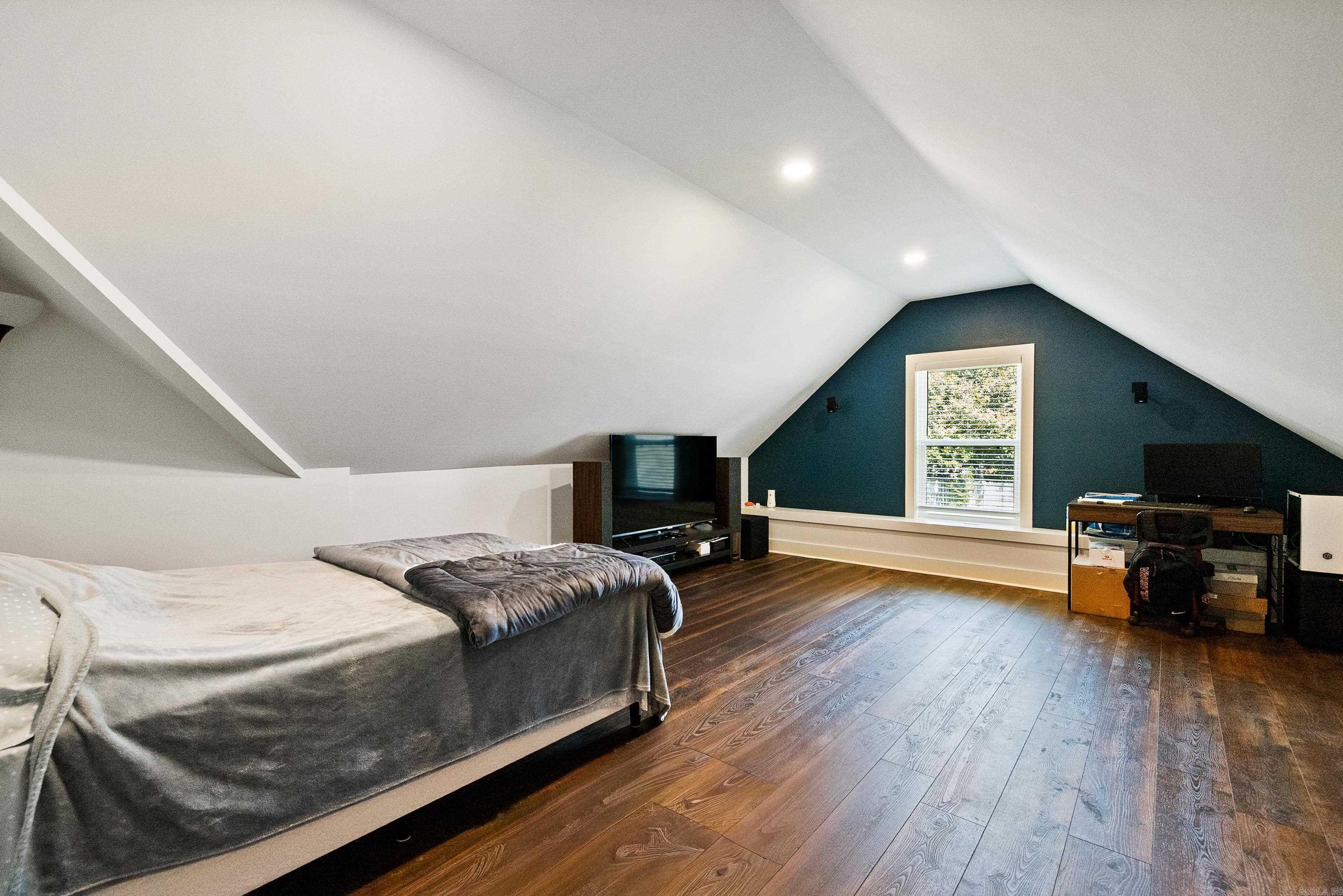 ST THOMAS ADDN - Residential