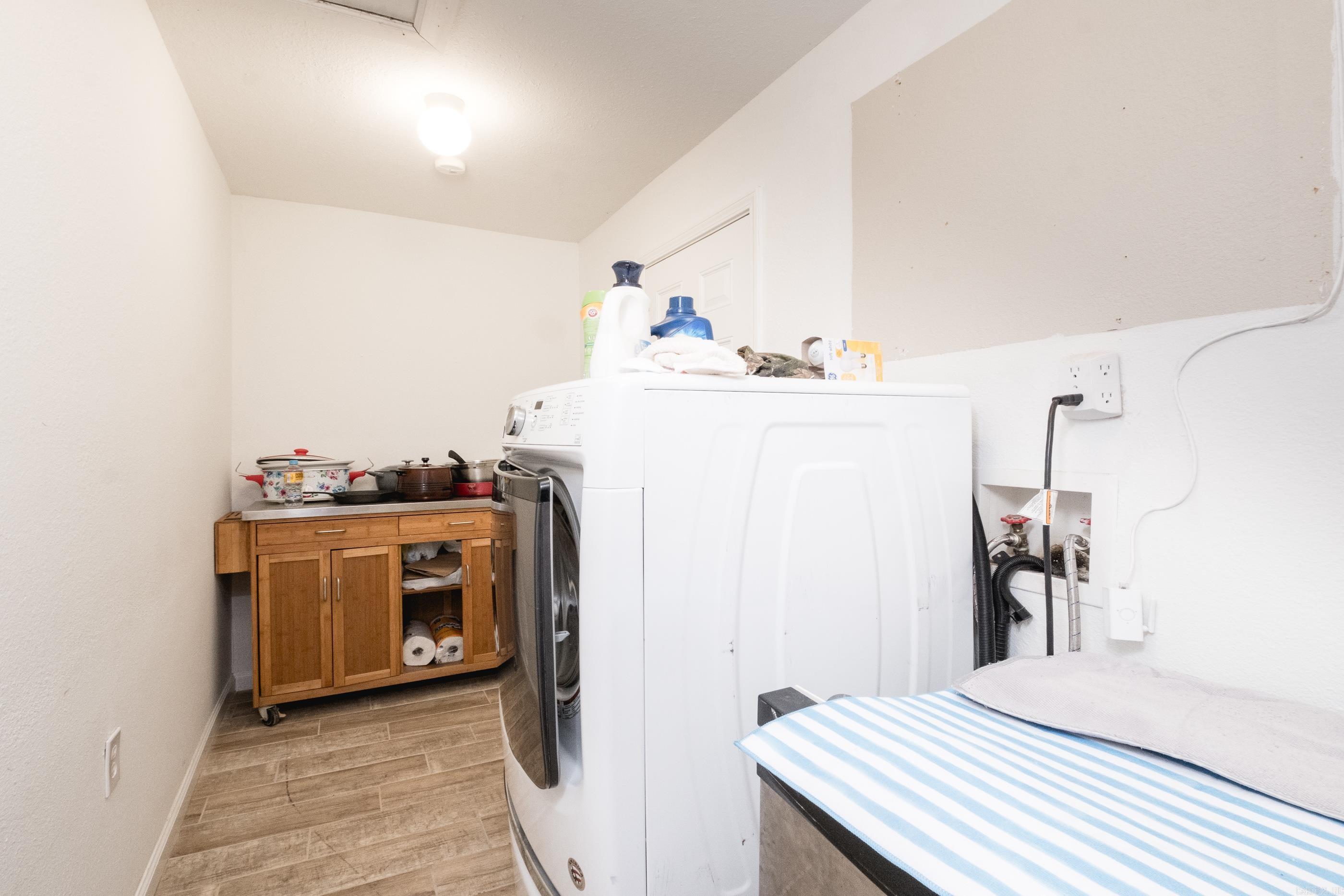 SHANNON HILLS s - Residential