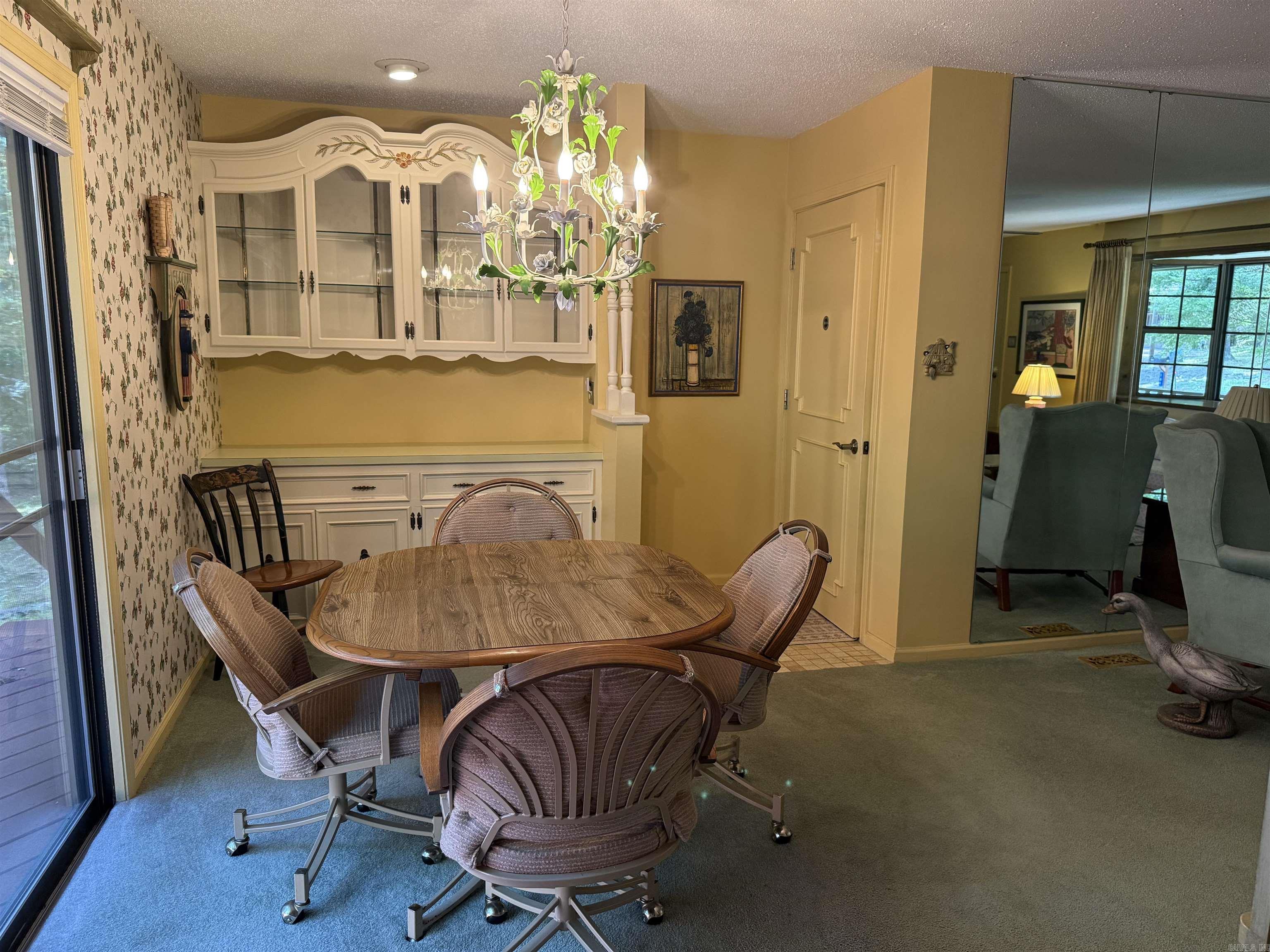 CHELSEA GLADE - Residential