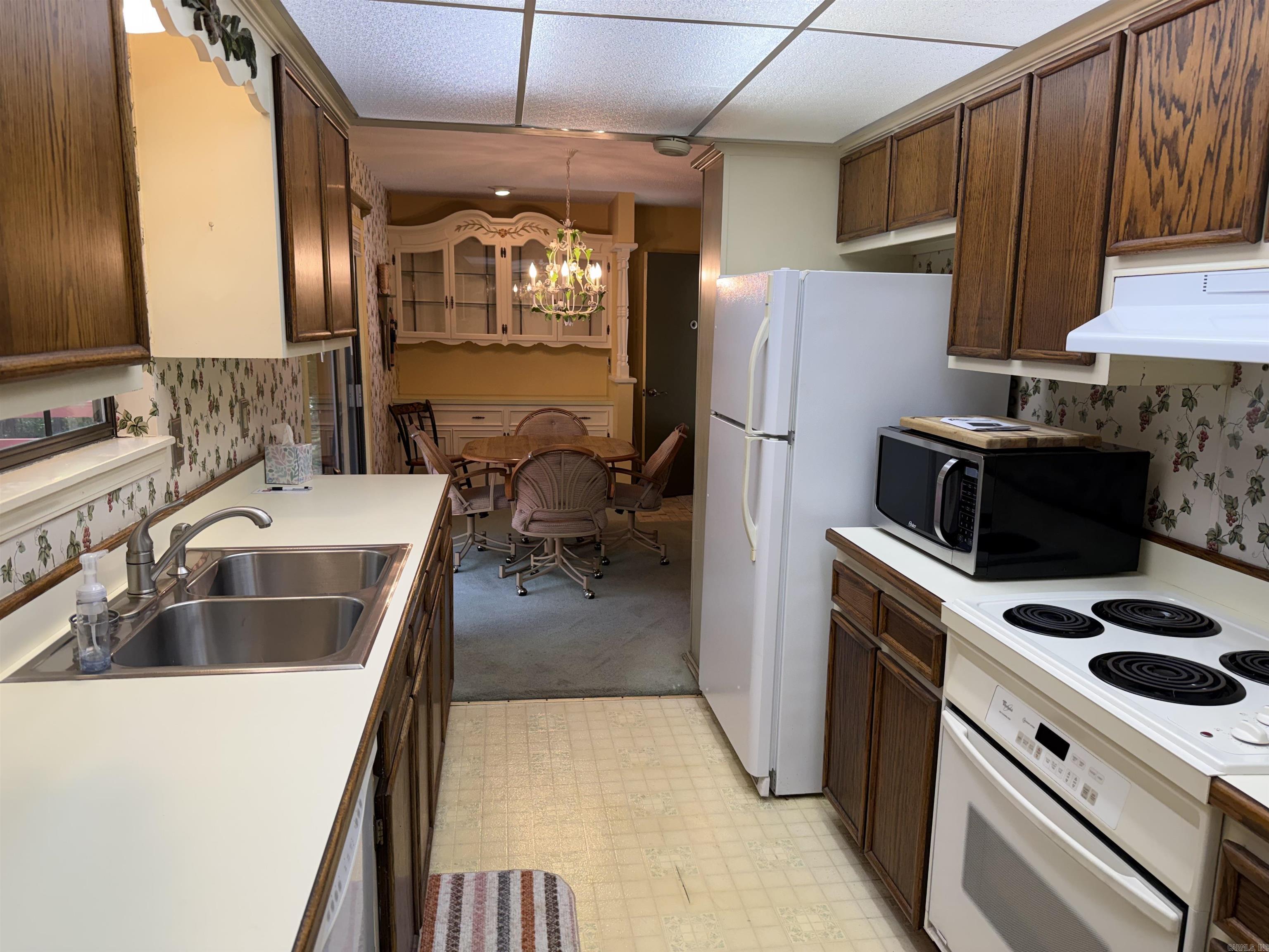 CHELSEA GLADE - Residential