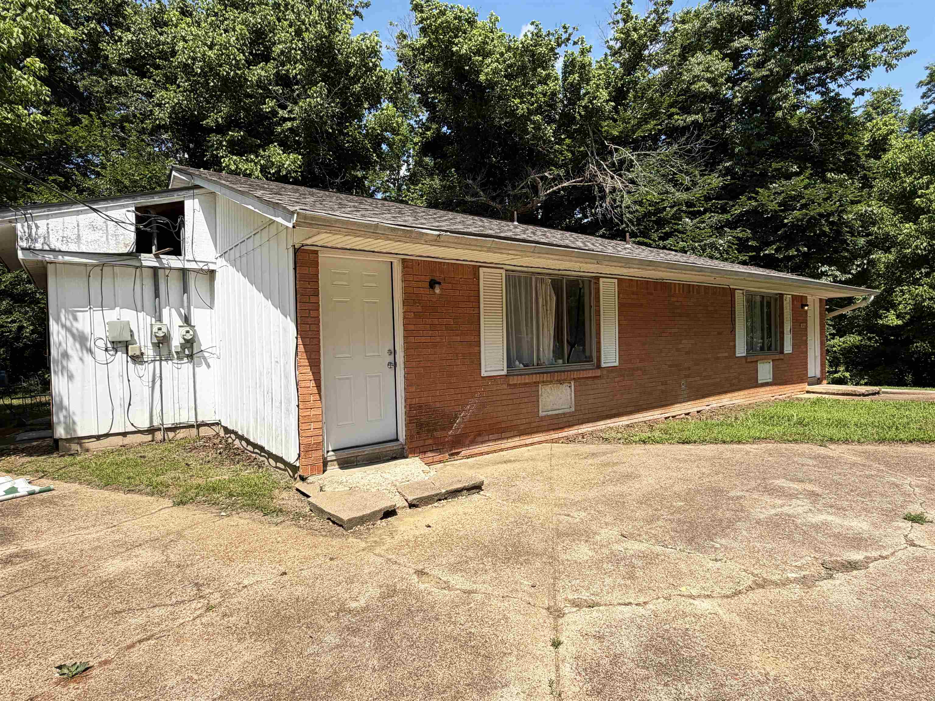 PIONEER PARK - Residential