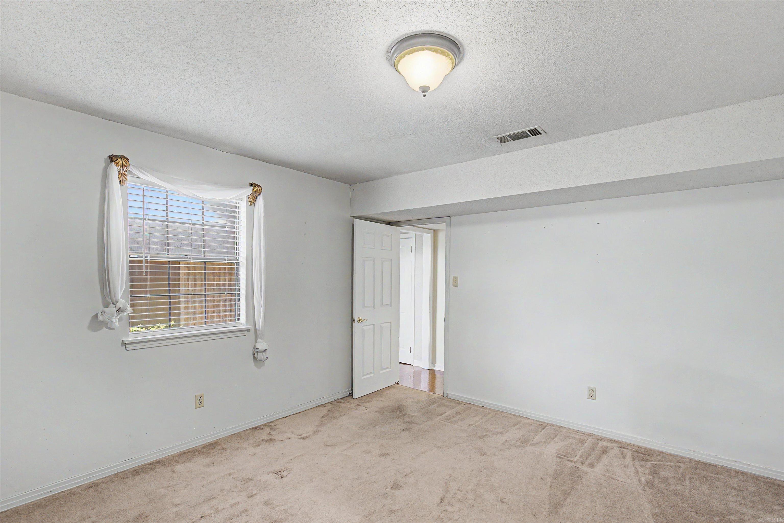 OTTER CREEK COMMUNITY - Residential