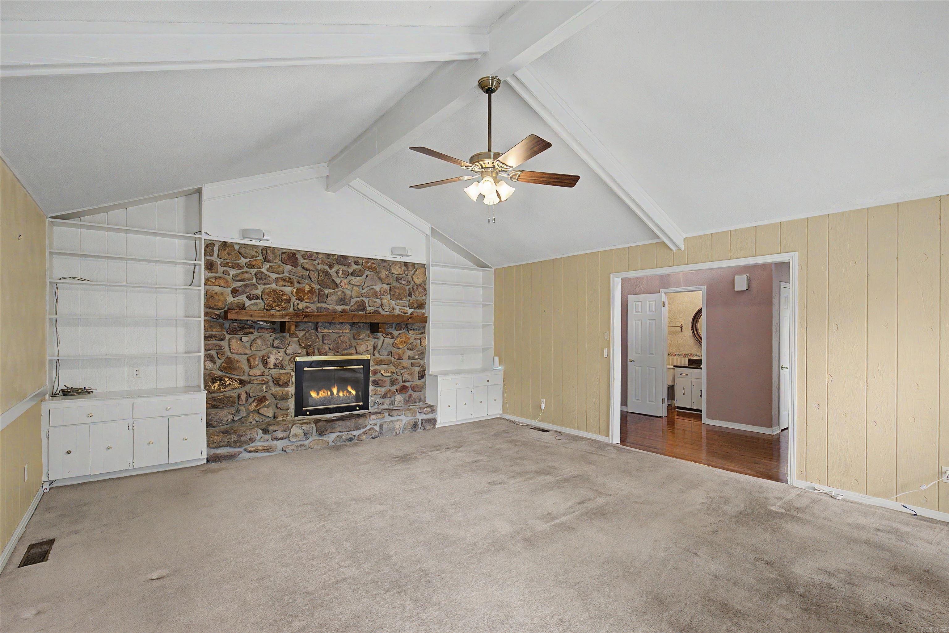 OTTER CREEK COMMUNITY - Residential