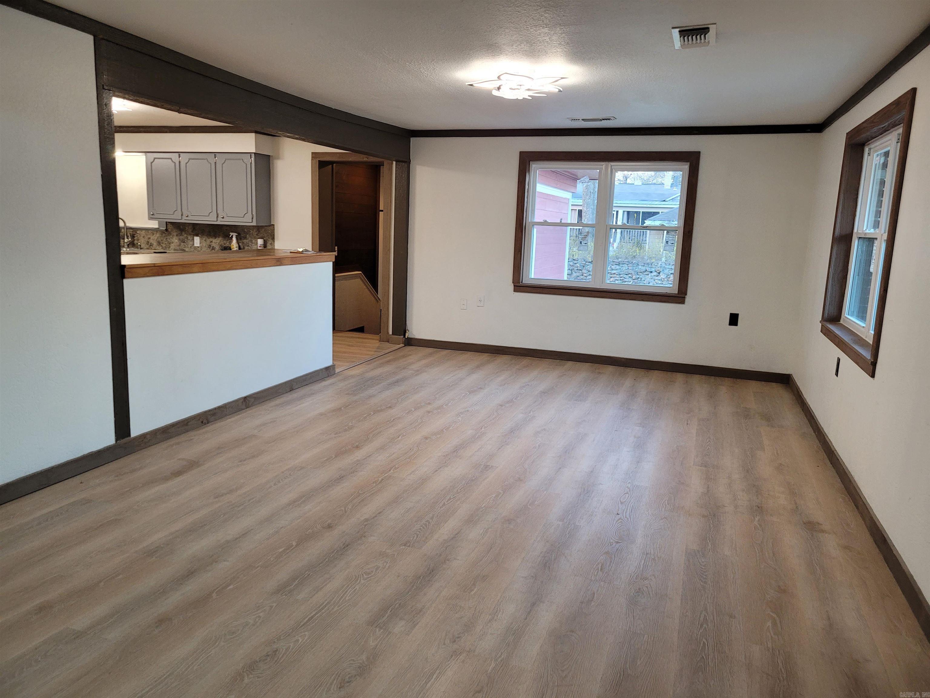 NEW NASHVILLE - Residential