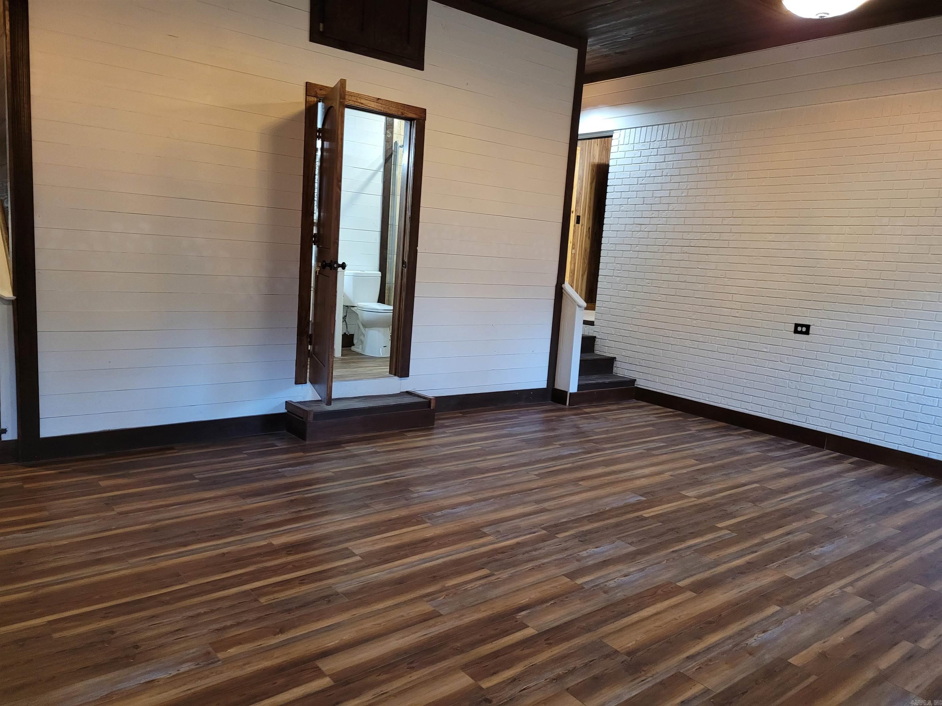 NEW NASHVILLE - Residential