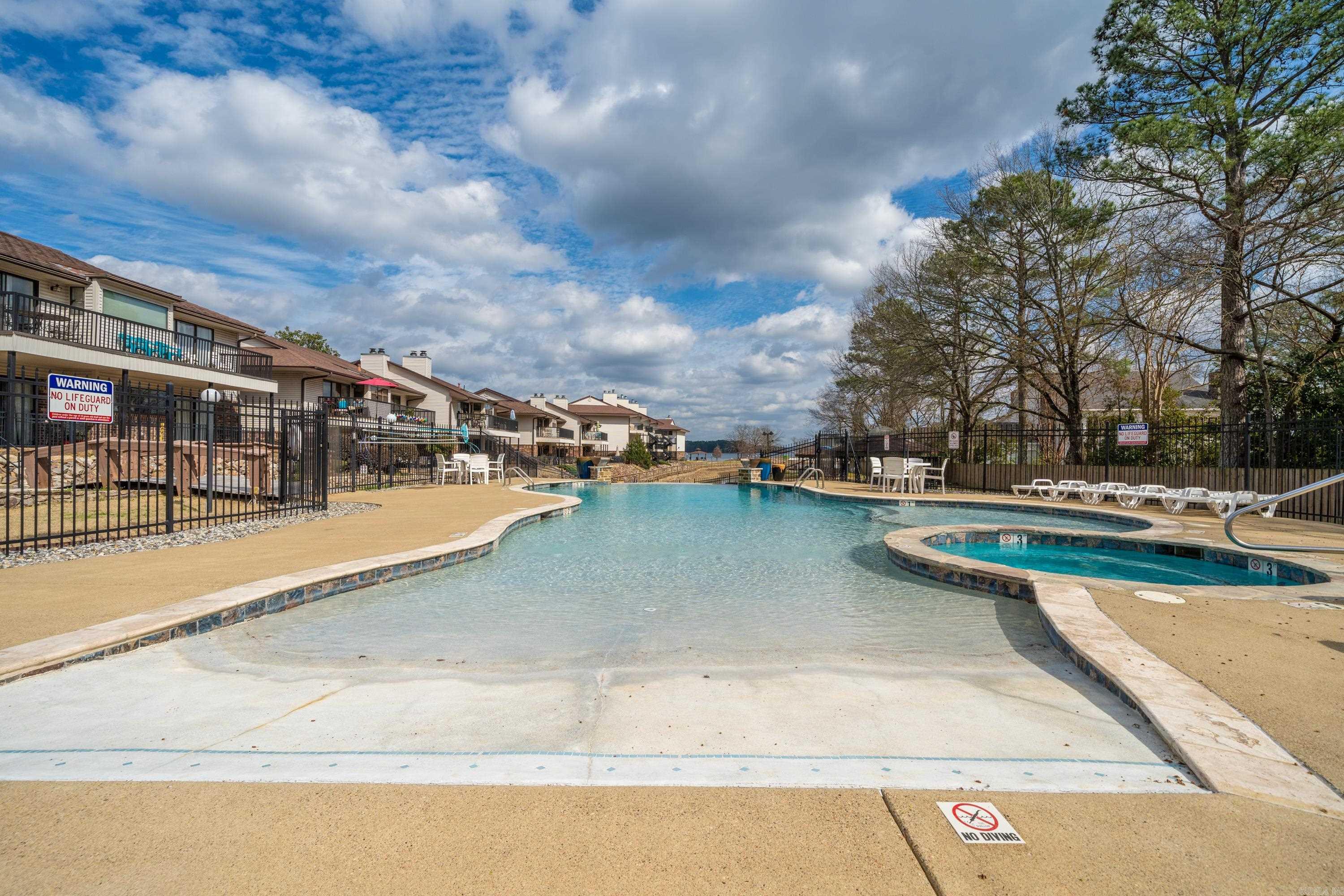 EMERALD ISLE HPR - Residential