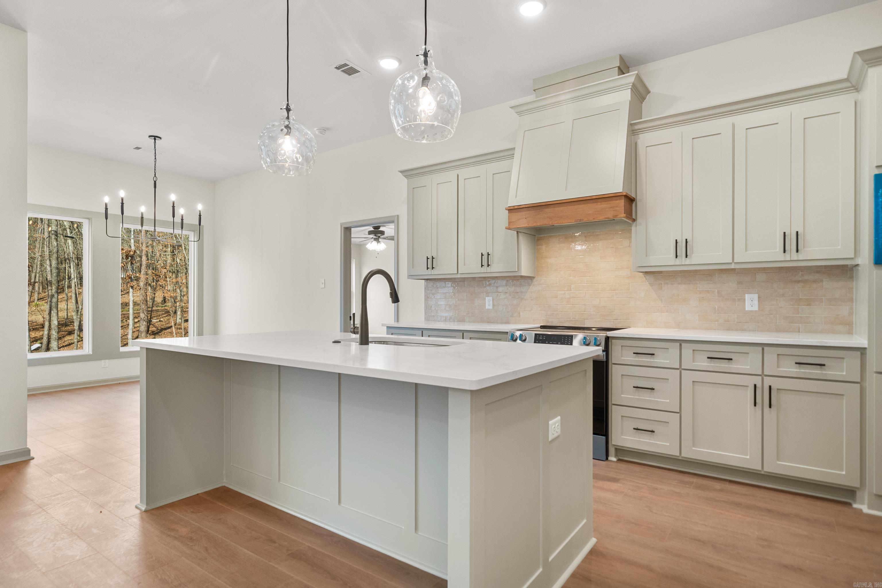 DIAMONDHEAD - Residential