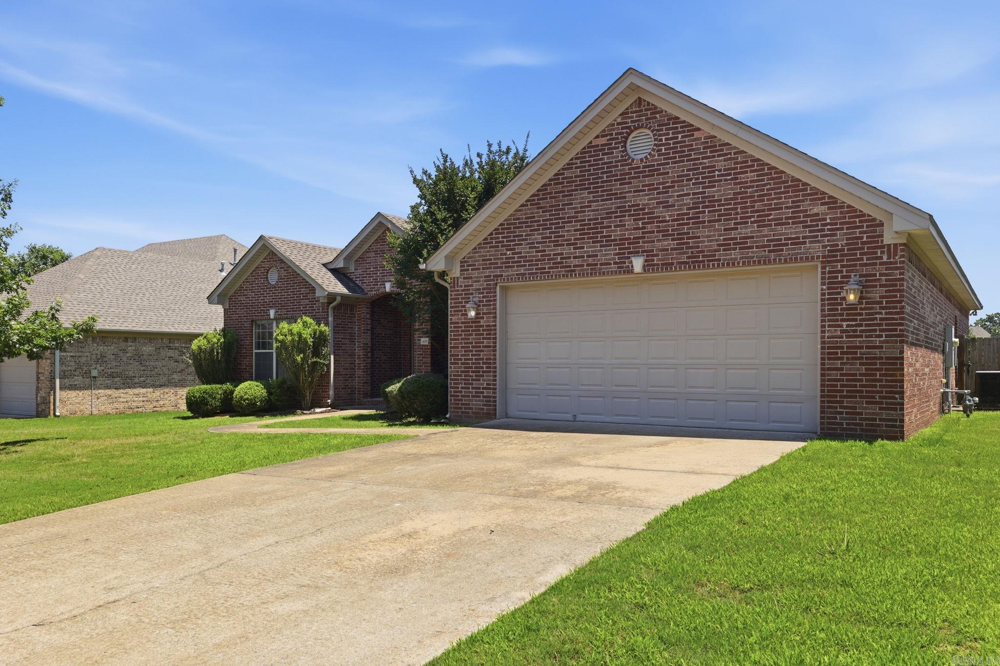 CAPITOL LAKES ESTATES - Residential