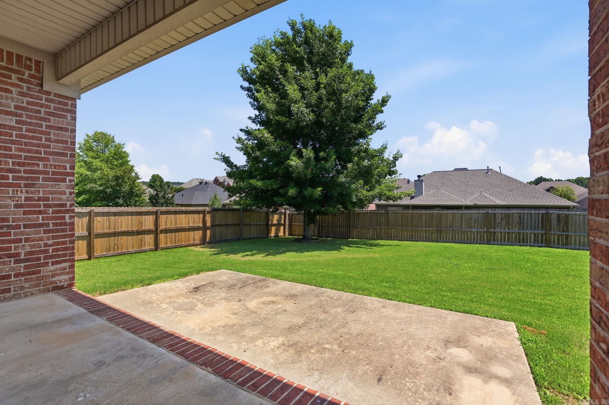 CAPITOL LAKES ESTATES - Residential
