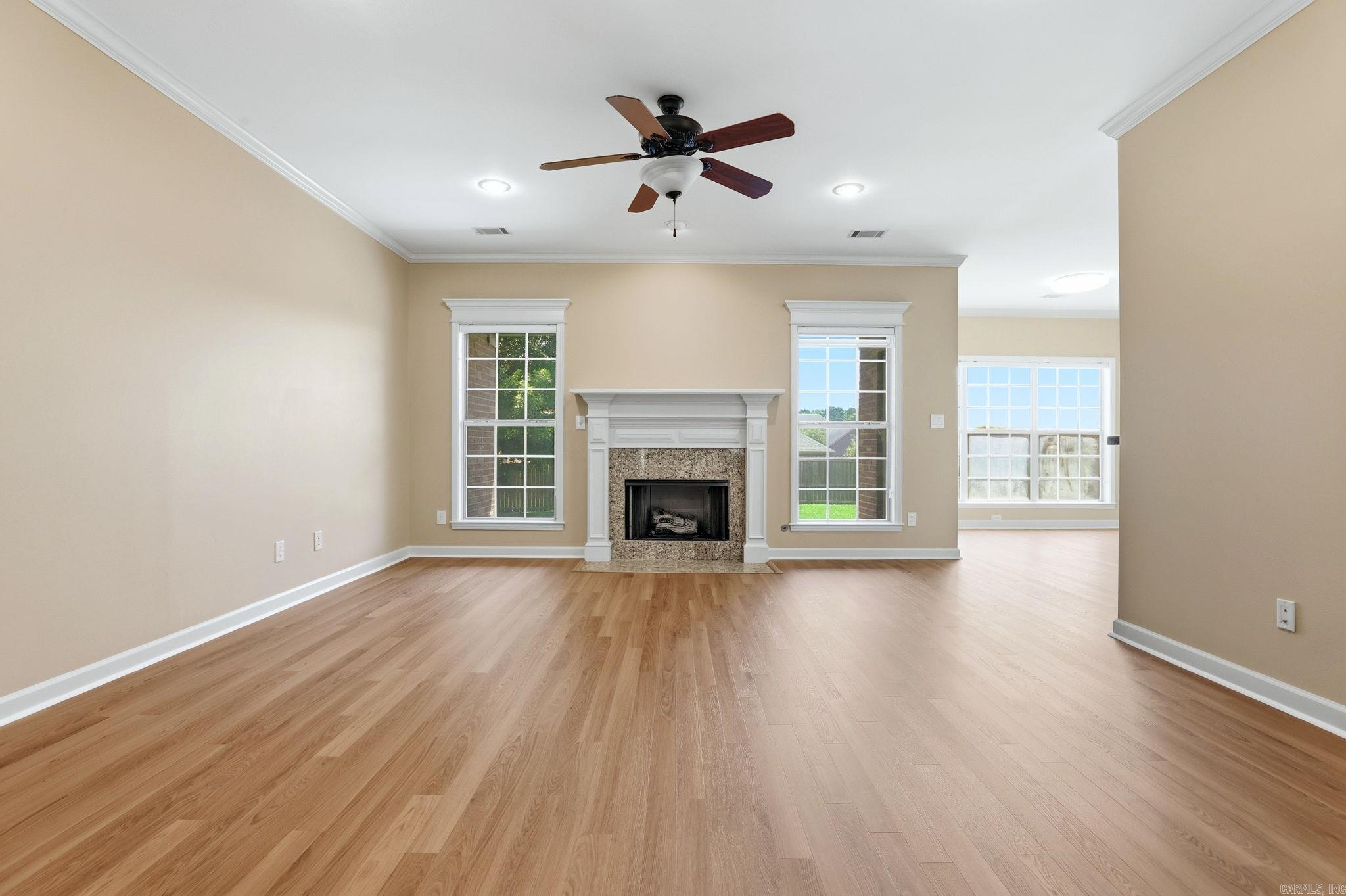 CAPITOL LAKES ESTATES - Residential