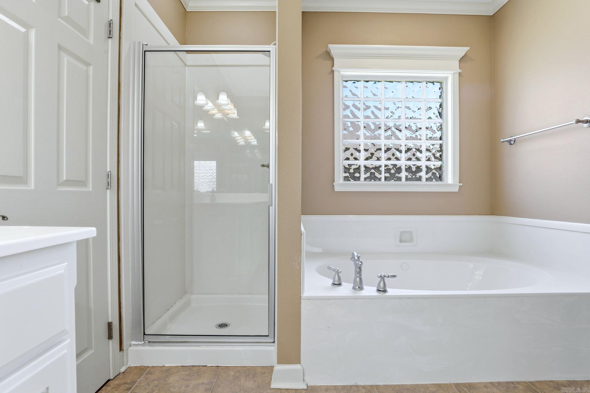 CAPITOL LAKES ESTATES - Residential