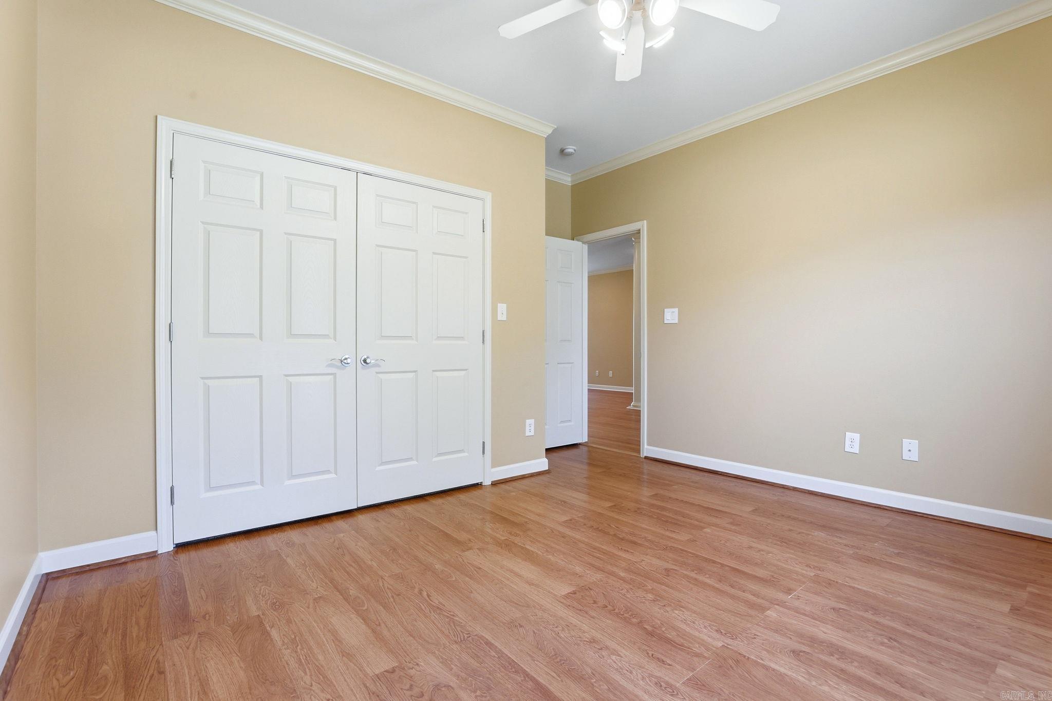 CAPITOL LAKES ESTATES - Residential