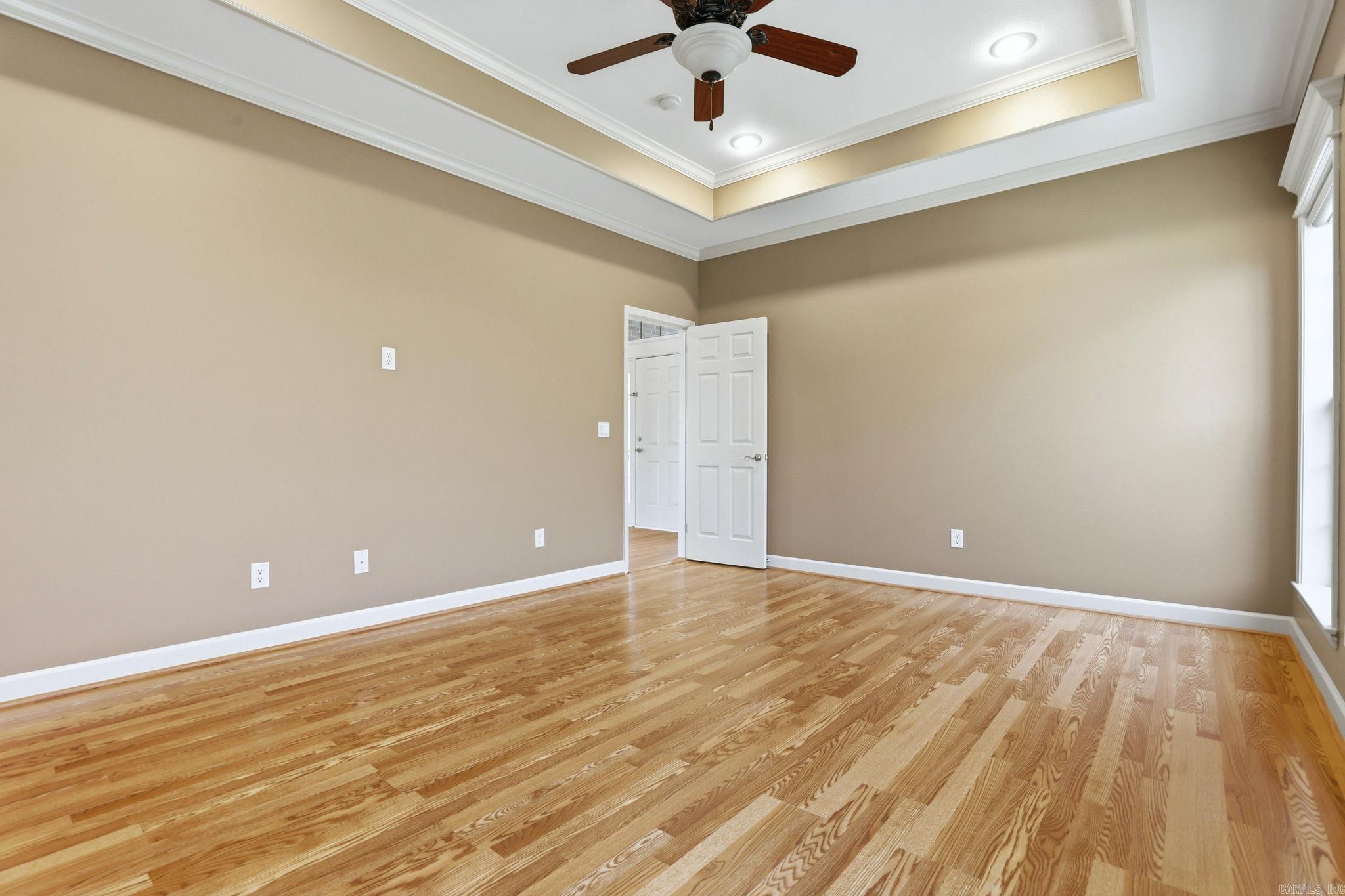 CAPITOL LAKES ESTATES - Residential