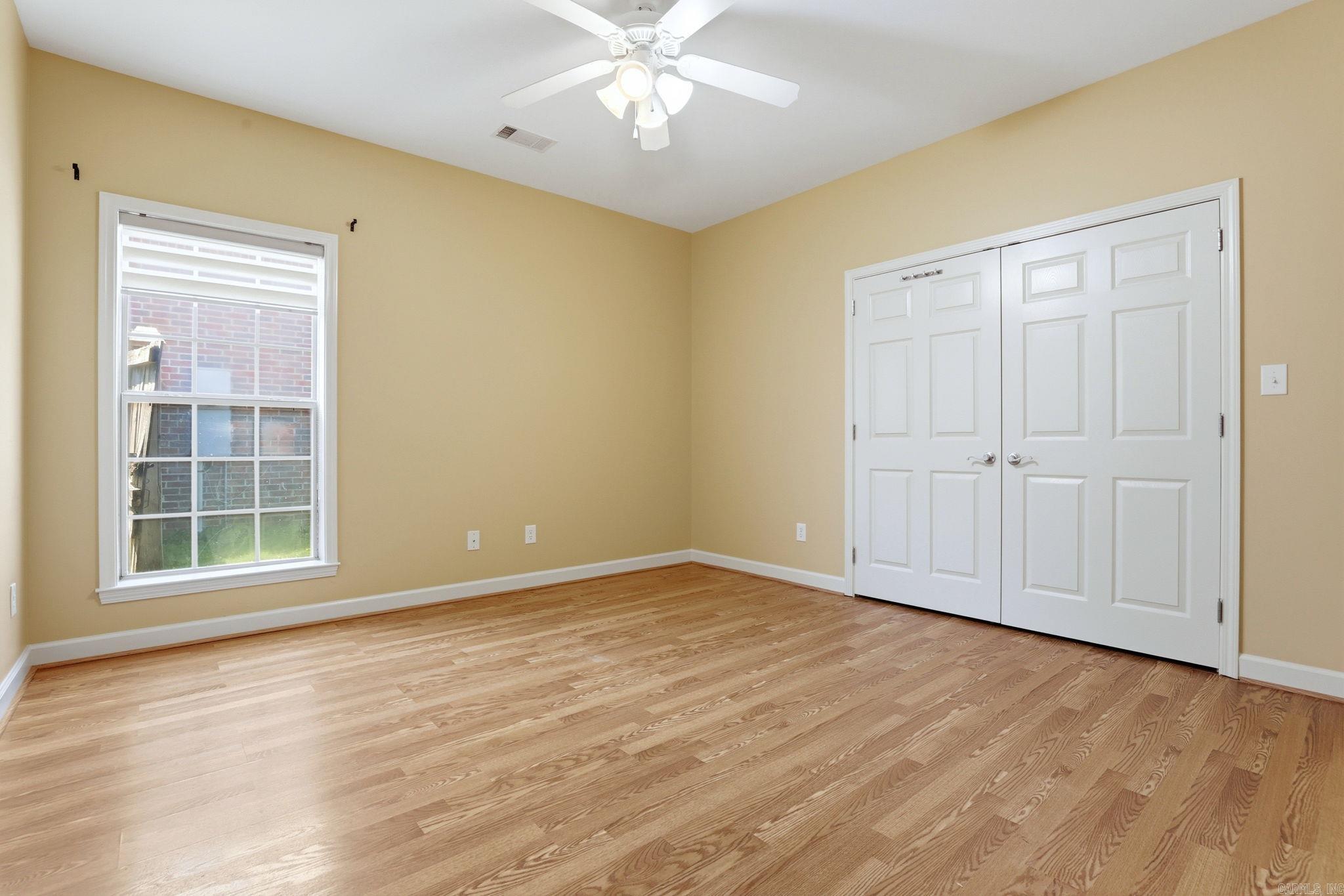 CAPITOL LAKES ESTATES - Residential