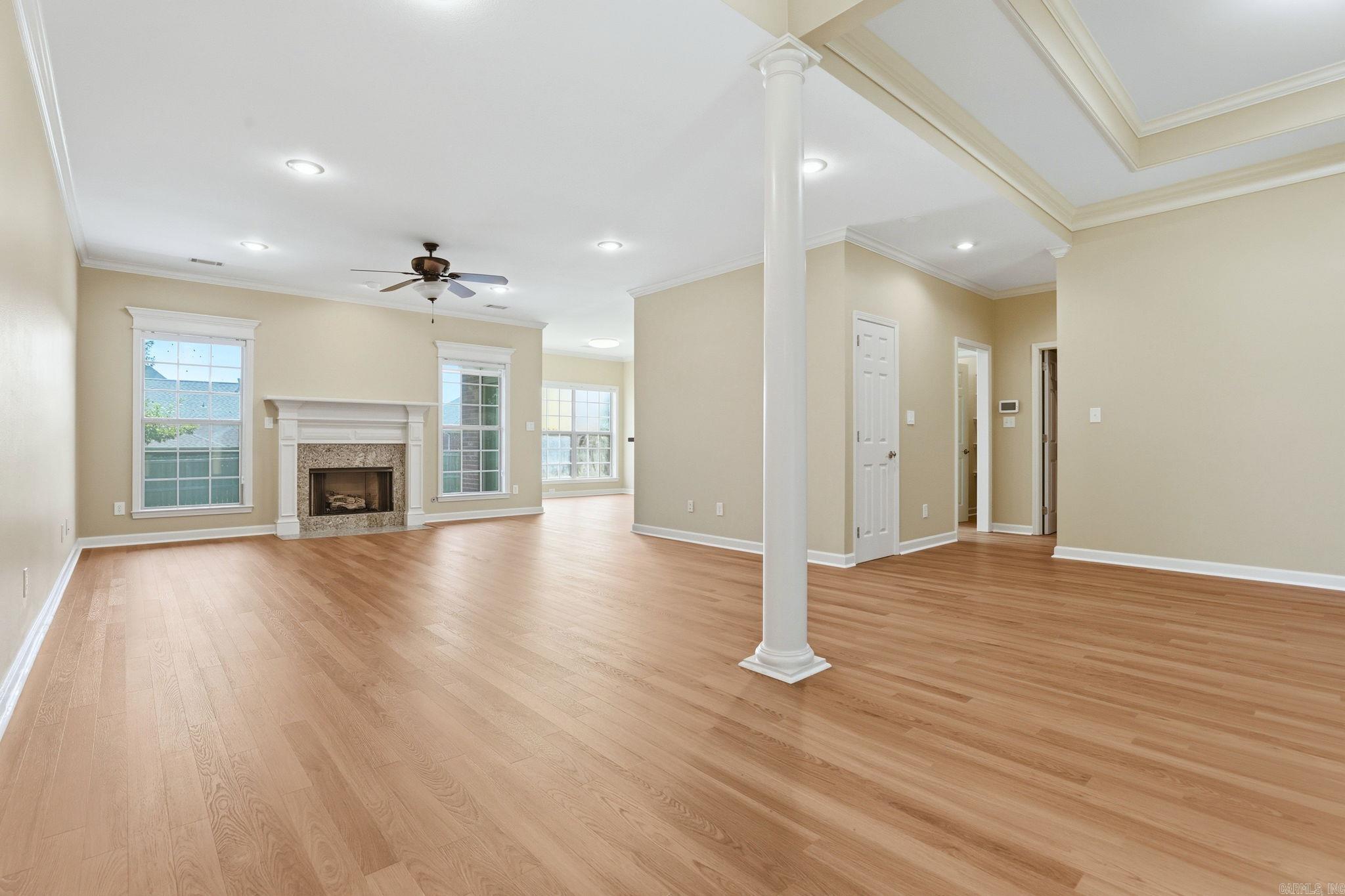 CAPITOL LAKES ESTATES - Residential