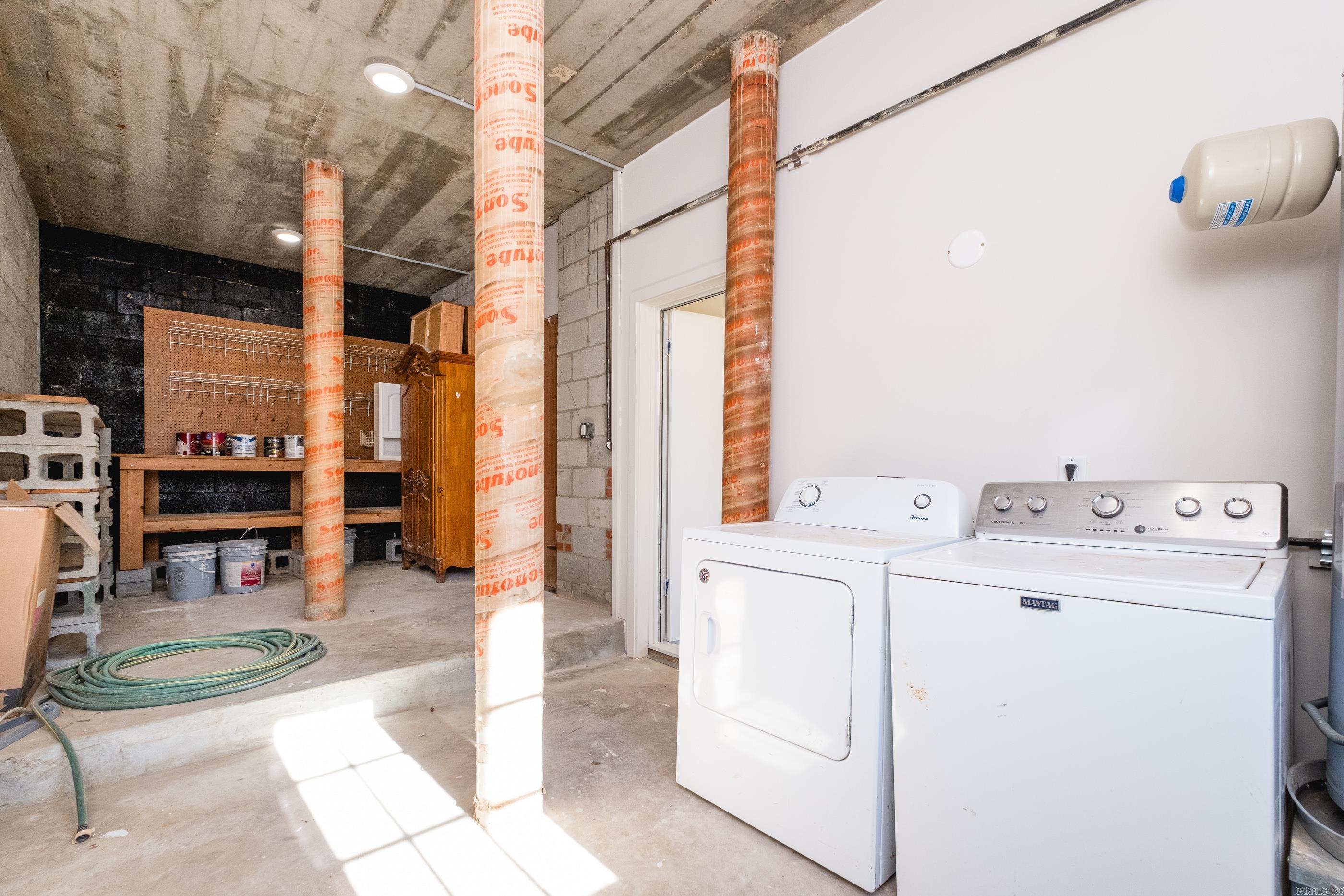 KINGWOOD PLACE - Residential