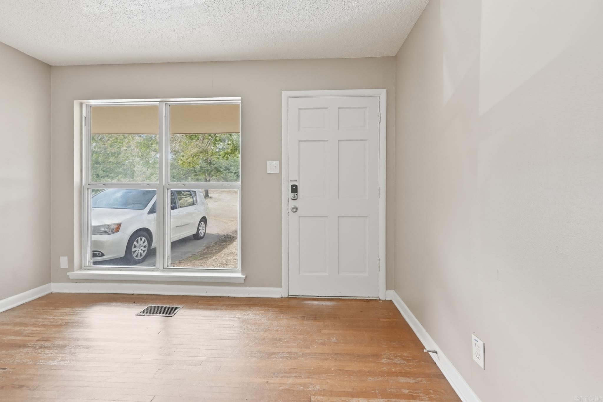 HAMILTON & BRACK - Residential
