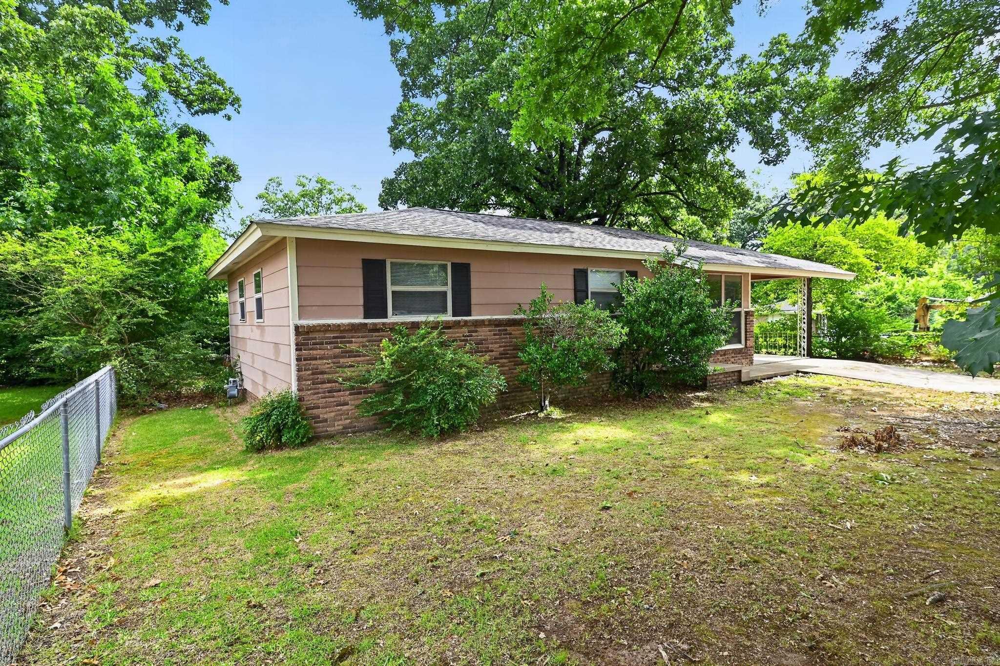HAMILTON & BRACK - Residential