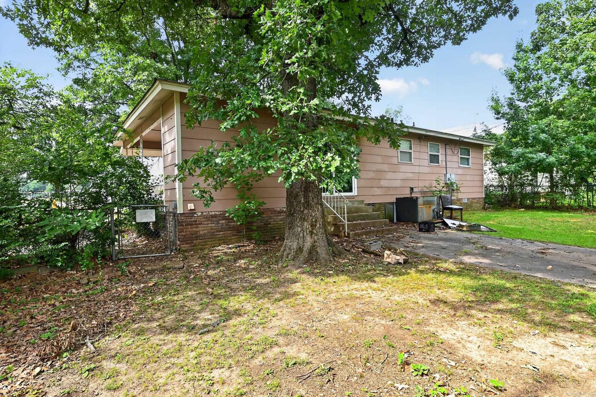 HAMILTON & BRACK - Residential