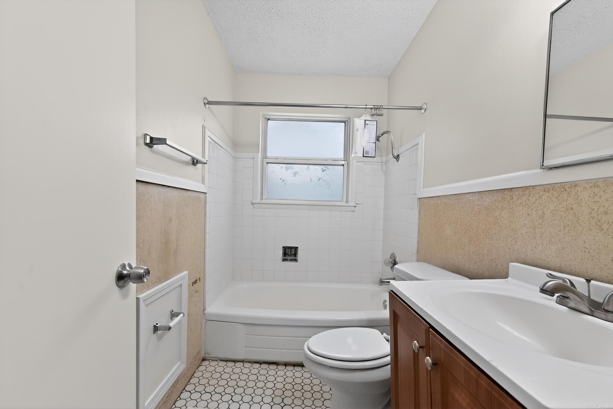 HAMILTON & BRACK - Residential