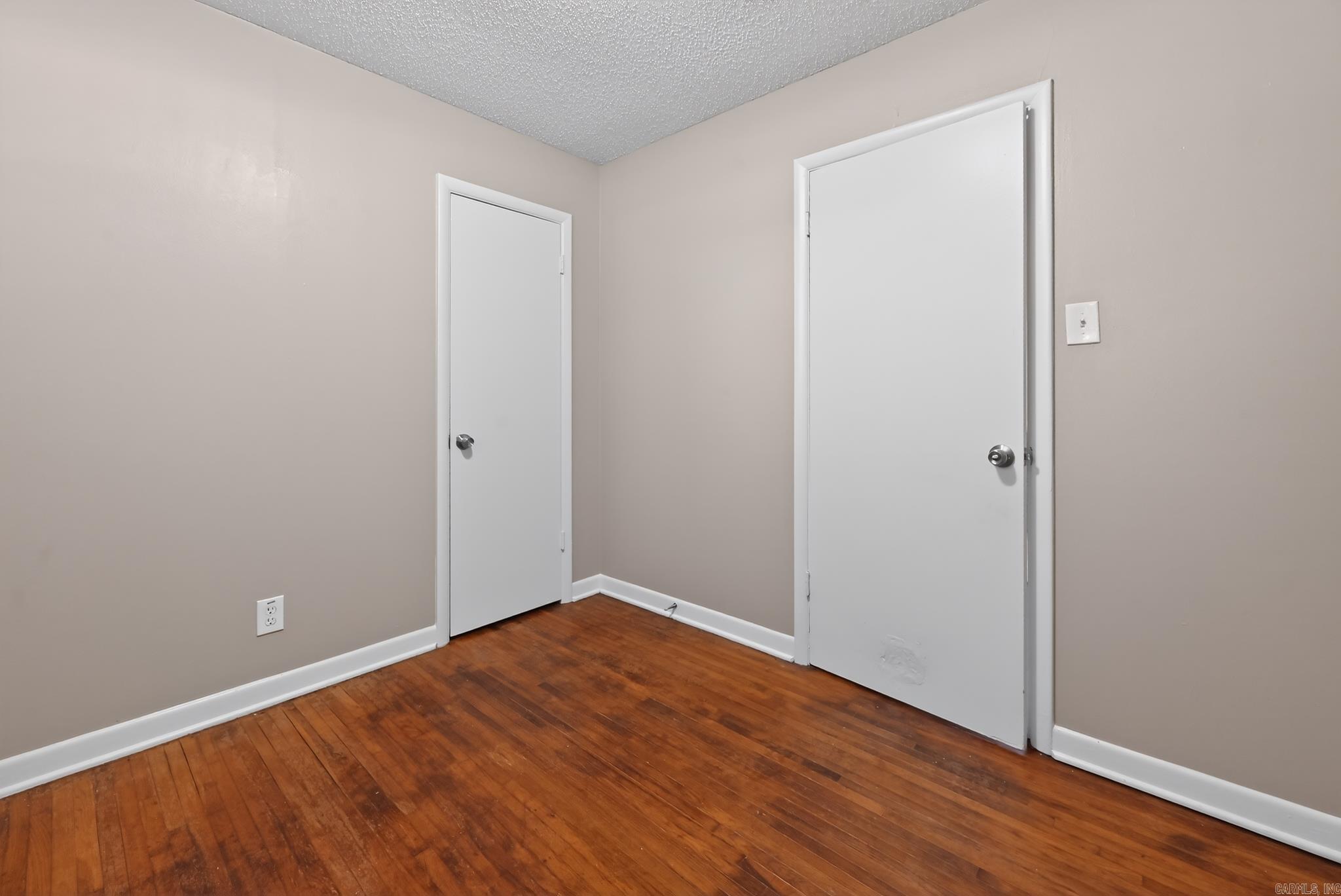 HAMILTON & BRACK - Residential