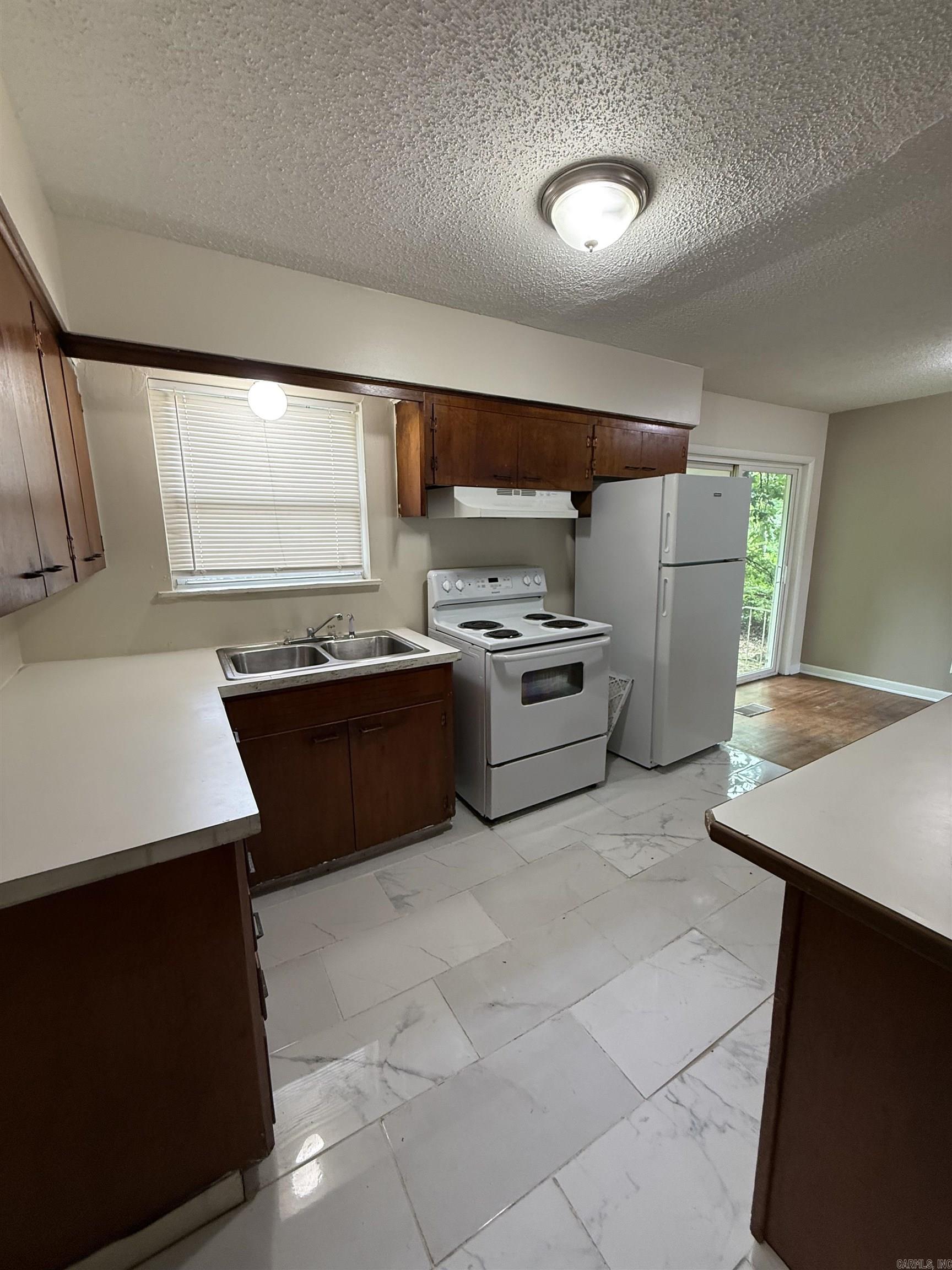 HAMILTON & BRACK - Residential