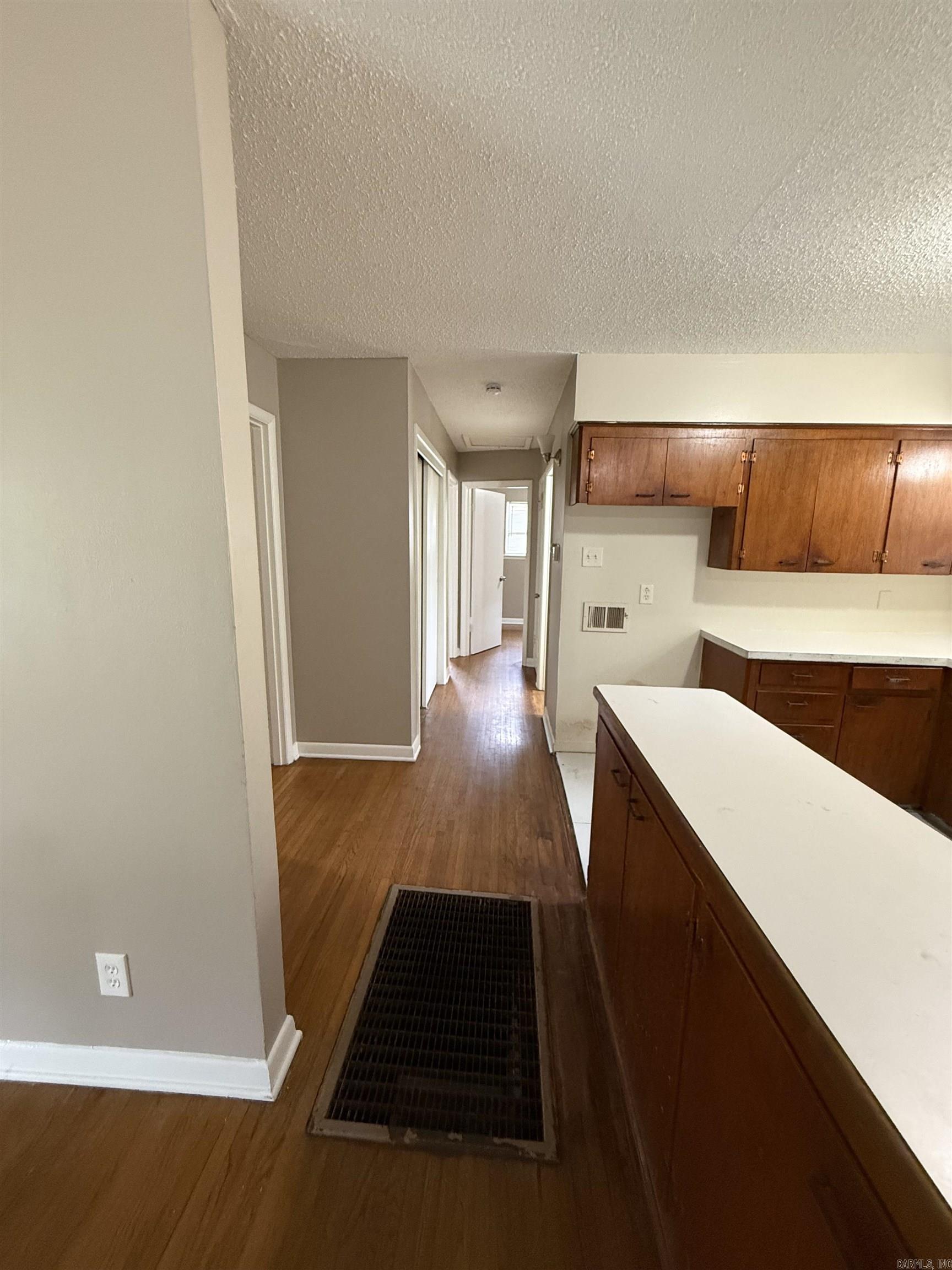 HAMILTON & BRACK - Residential