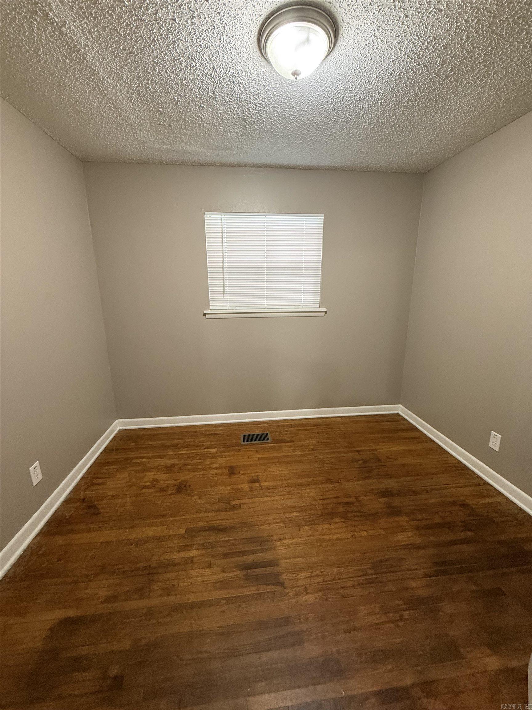 HAMILTON & BRACK - Residential