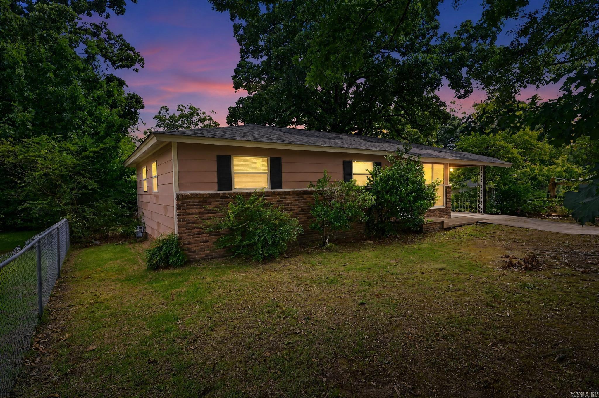 HAMILTON & BRACK - Residential