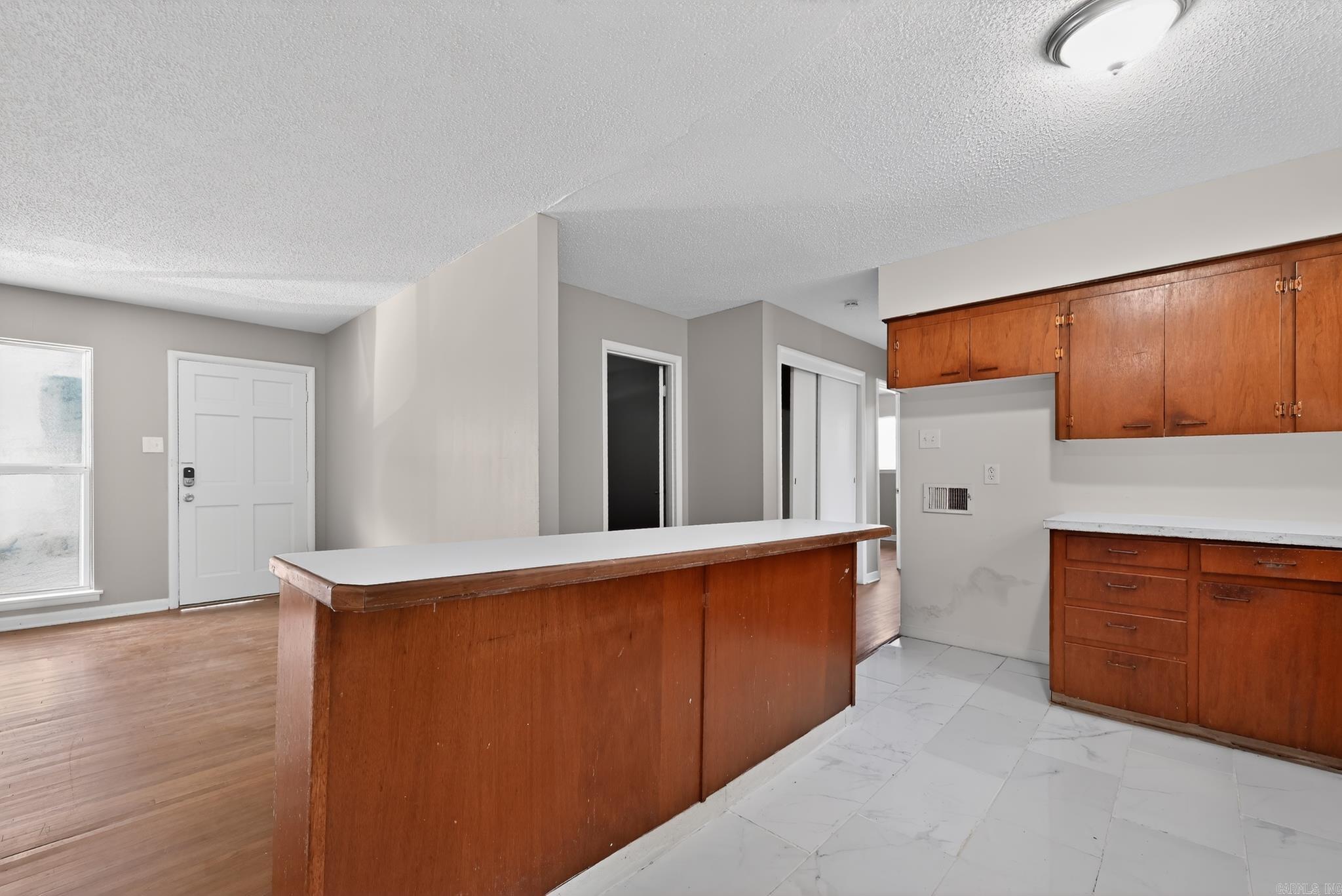 HAMILTON & BRACK - Residential
