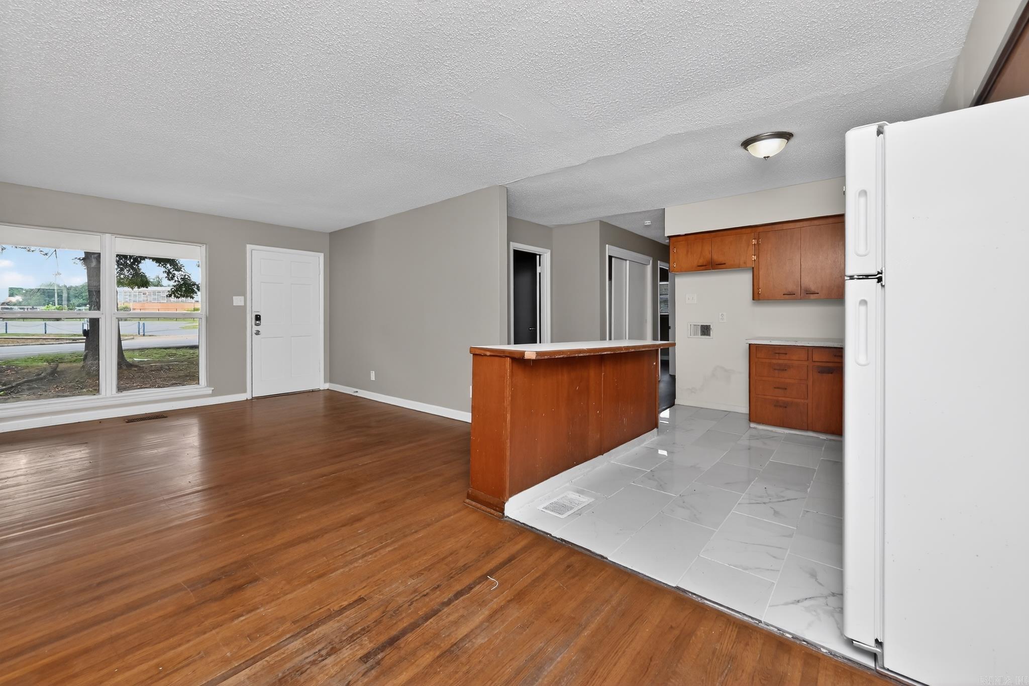HAMILTON & BRACK - Residential