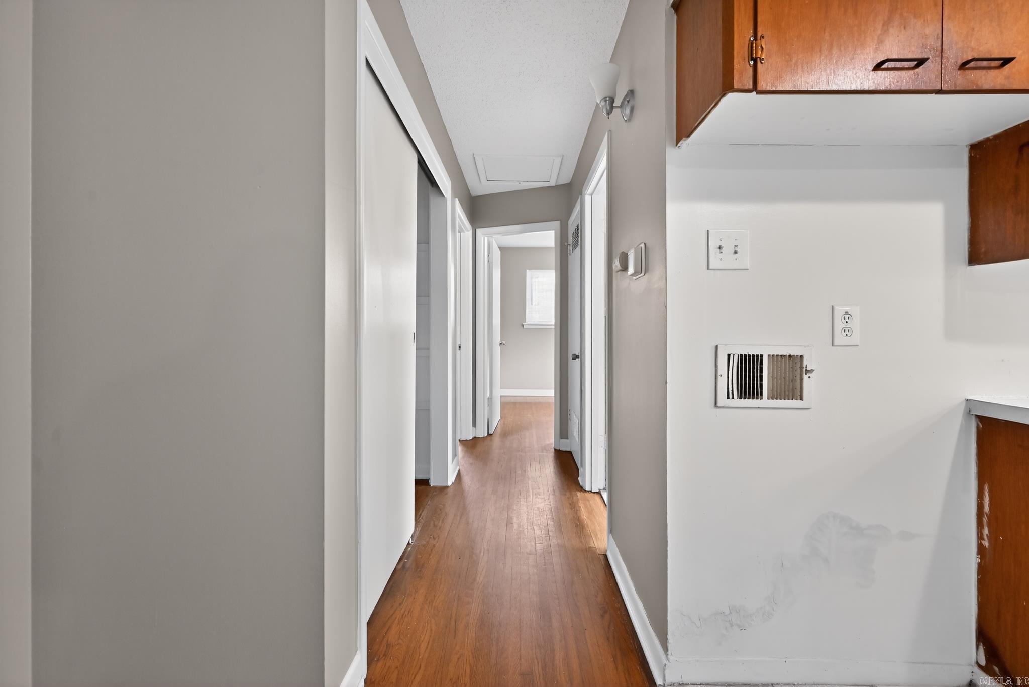 HAMILTON & BRACK - Residential