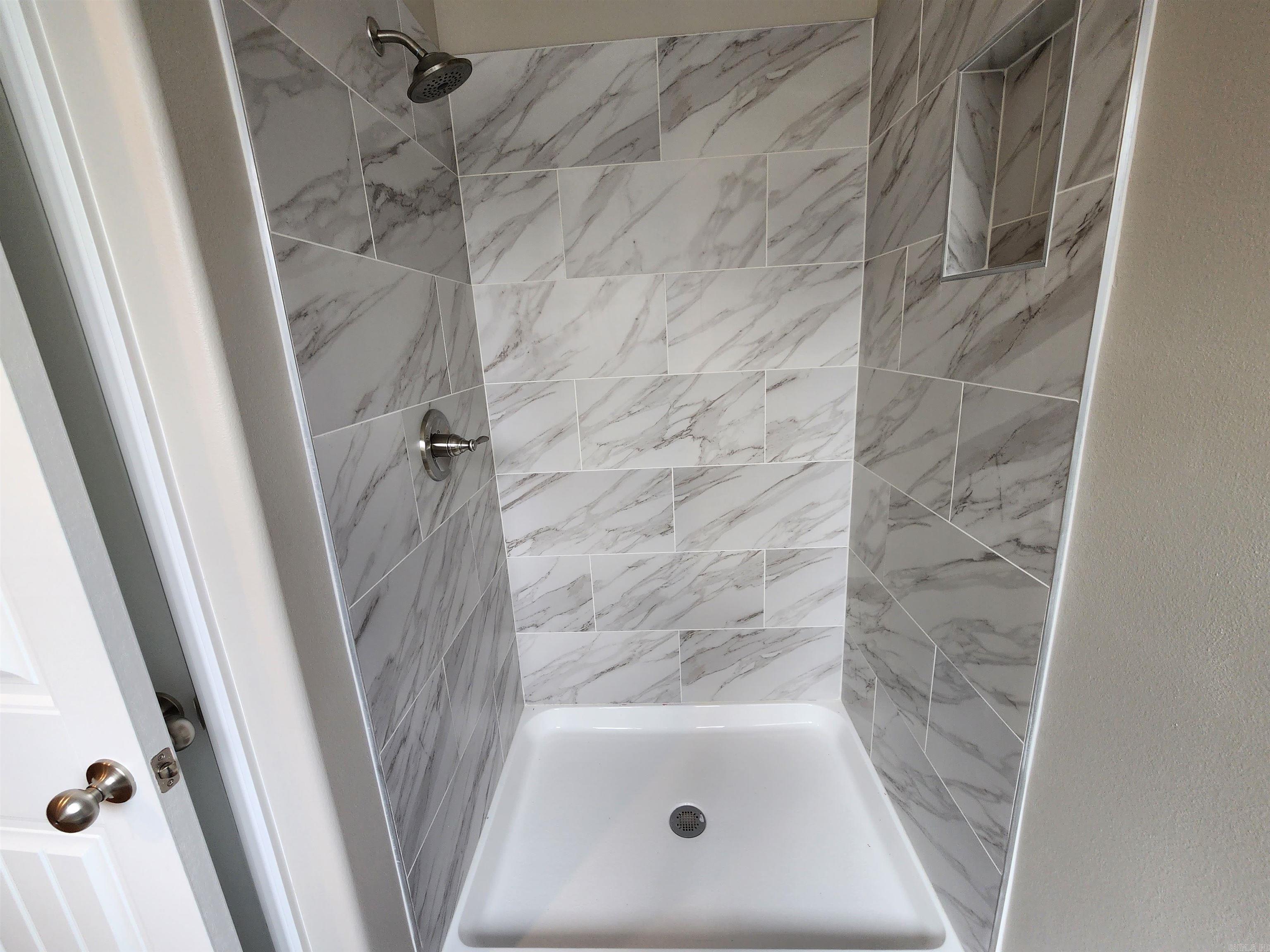 Diamondhead J - Residential Lease