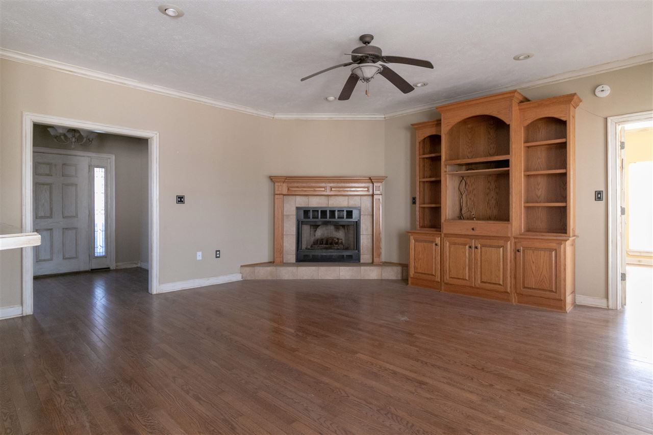 MEADOW BROOK ACRES - Residential