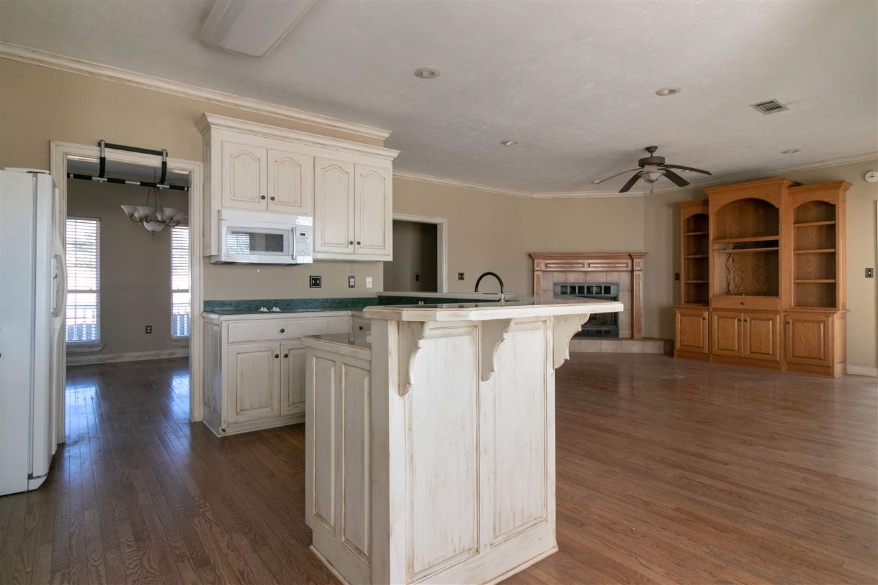 MEADOW BROOK ACRES - Residential