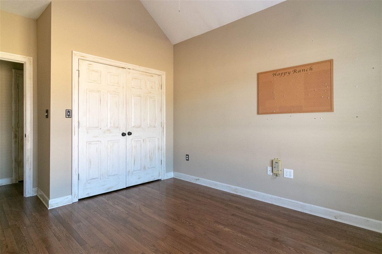 MEADOW BROOK ACRES - Residential