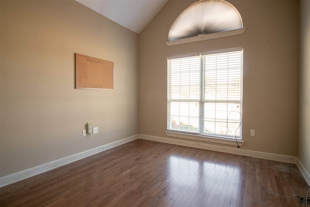 MEADOW BROOK ACRES - Residential