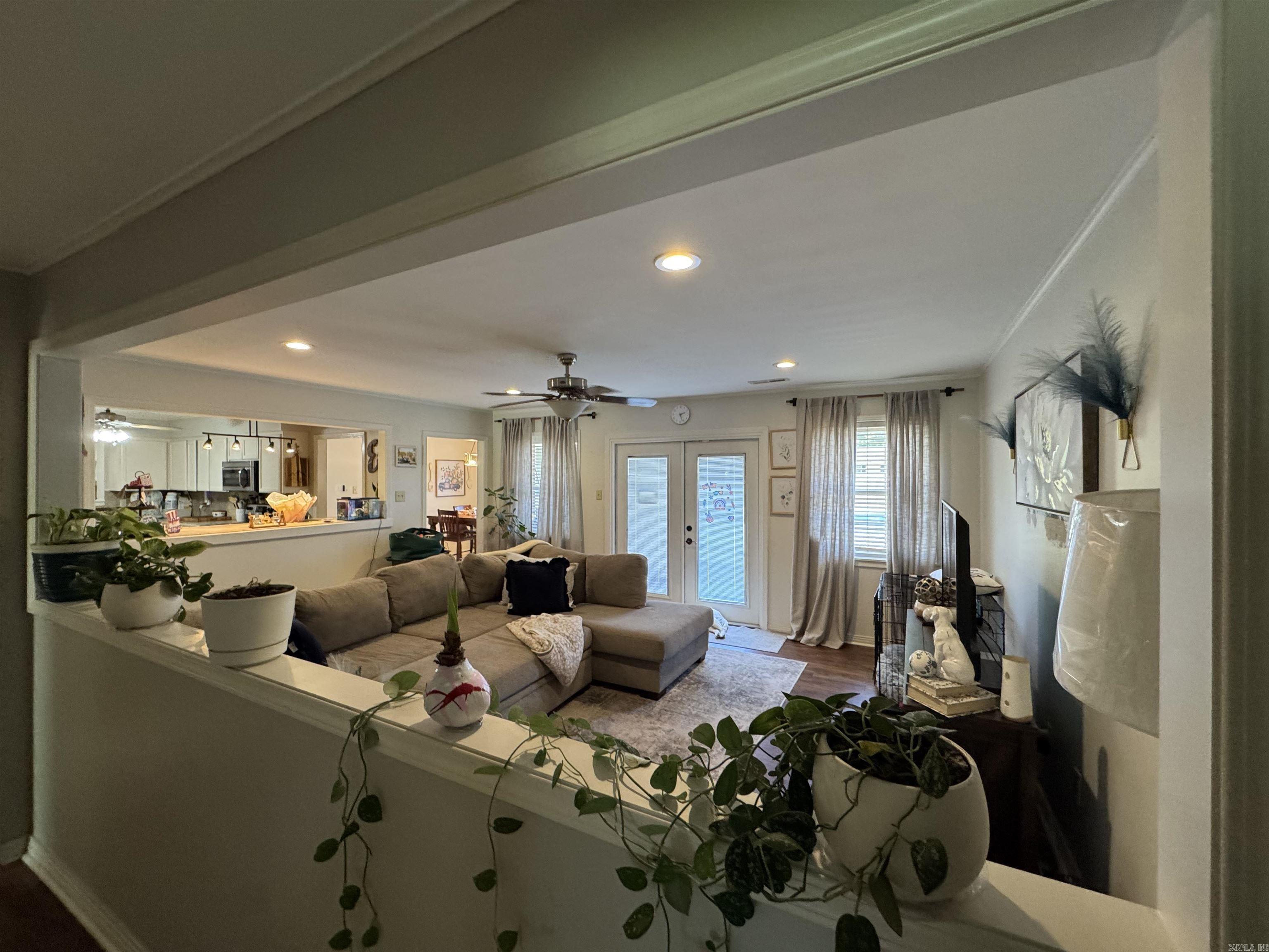 COKER HAMPTON - Residential