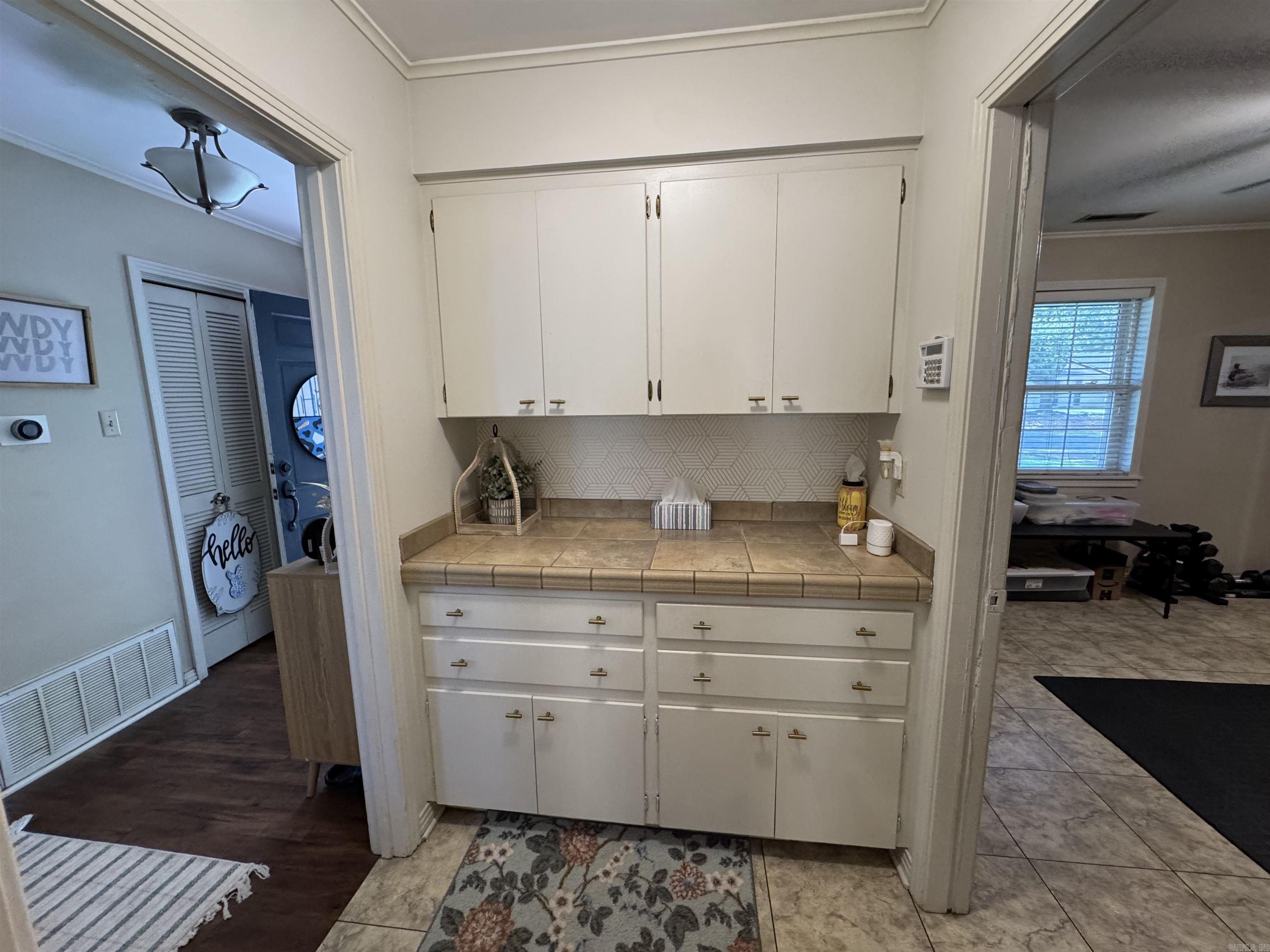 COKER HAMPTON - Residential