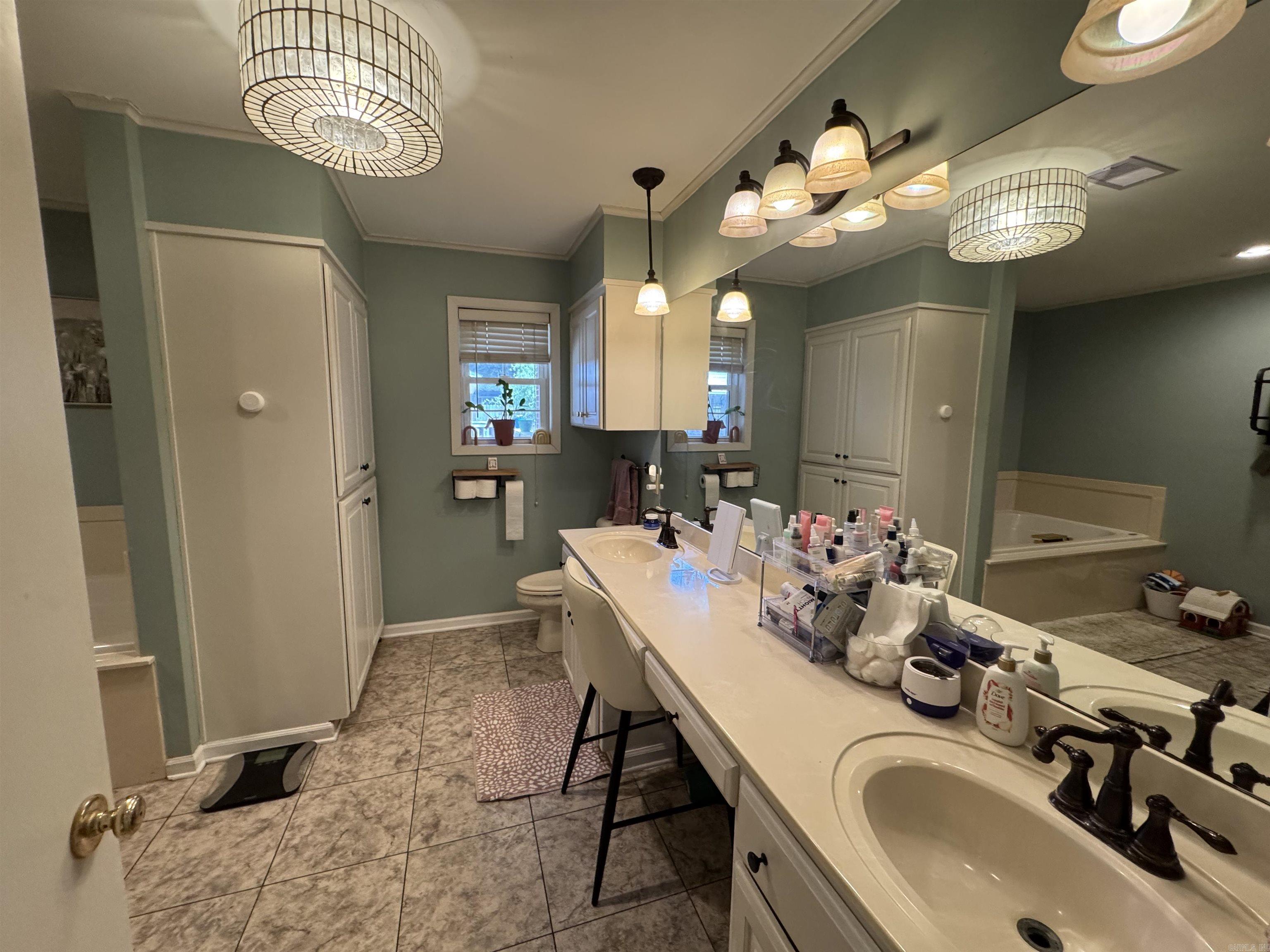 COKER HAMPTON - Residential