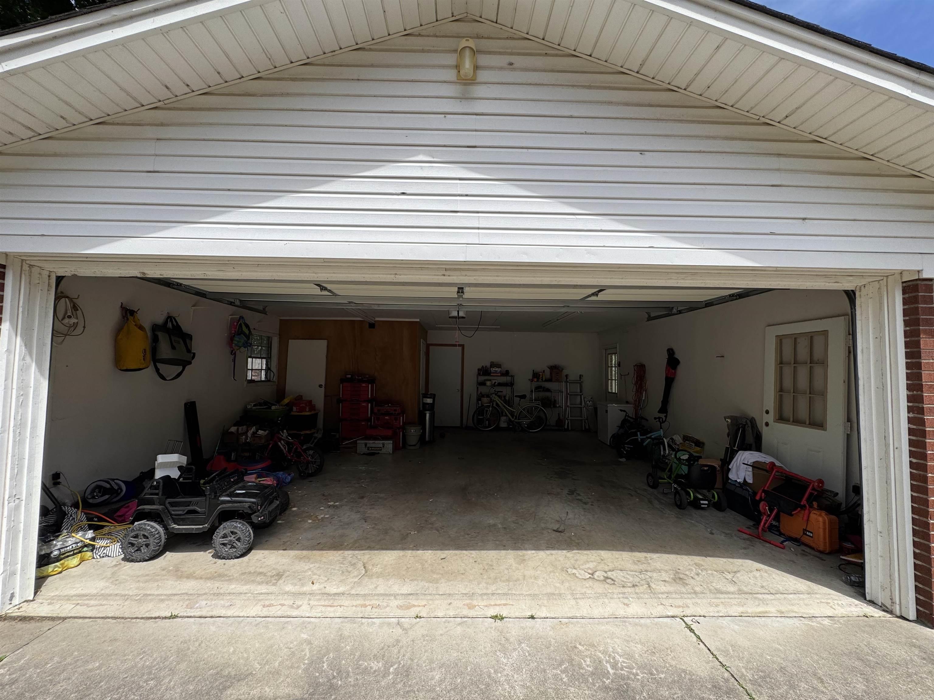COKER HAMPTON - Residential