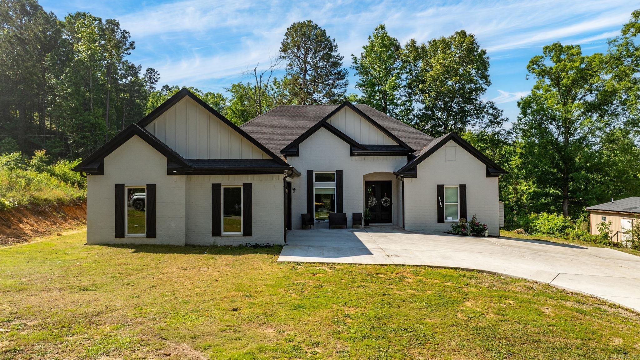 REGENCY HILLS - Residential
