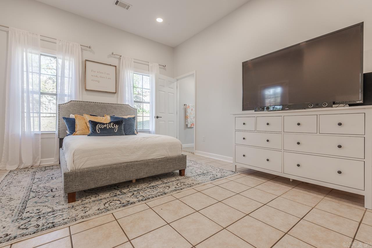 LONGLEA - Residential