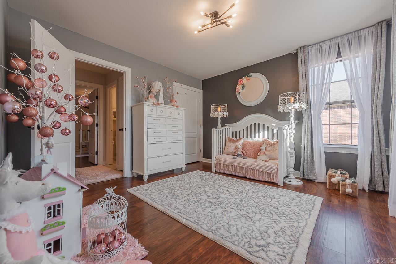 LONGLEA - Residential