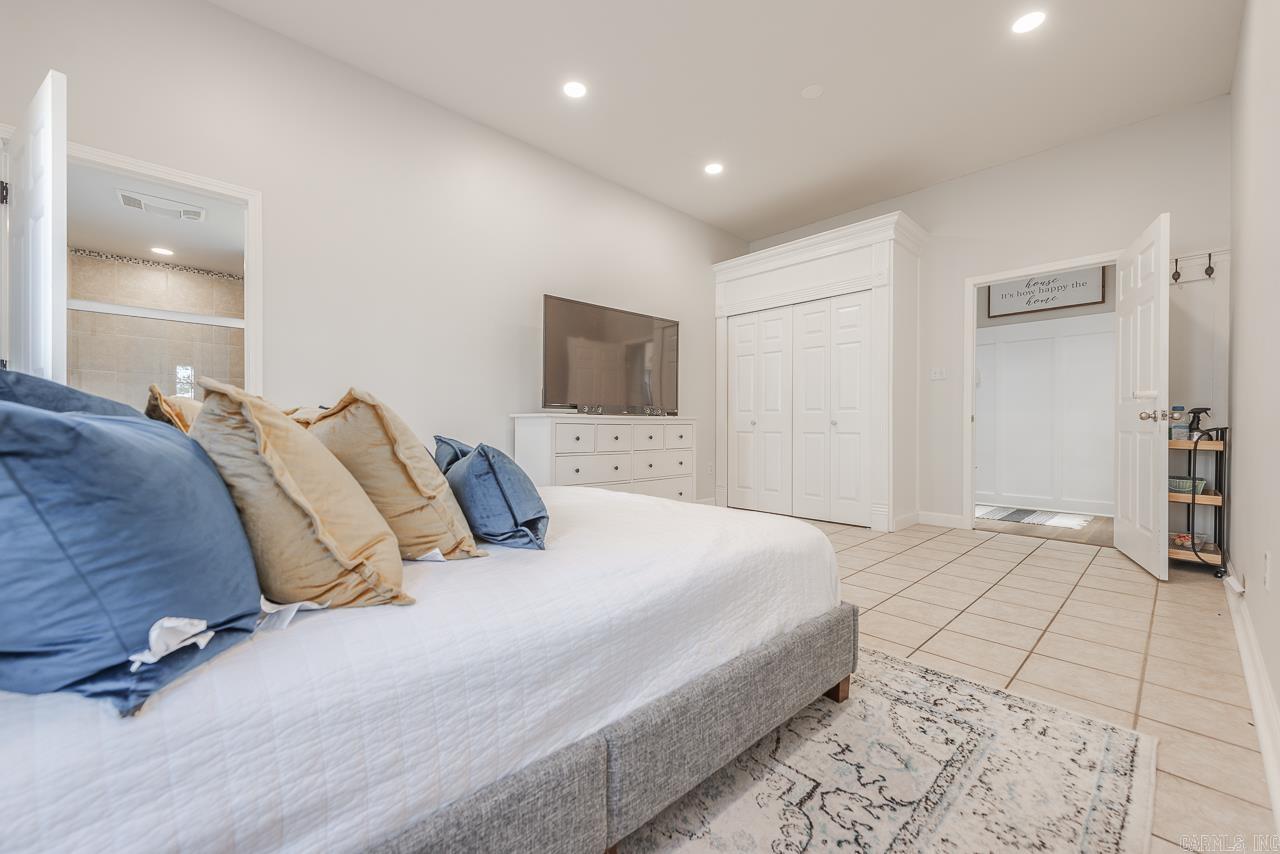 LONGLEA - Residential
